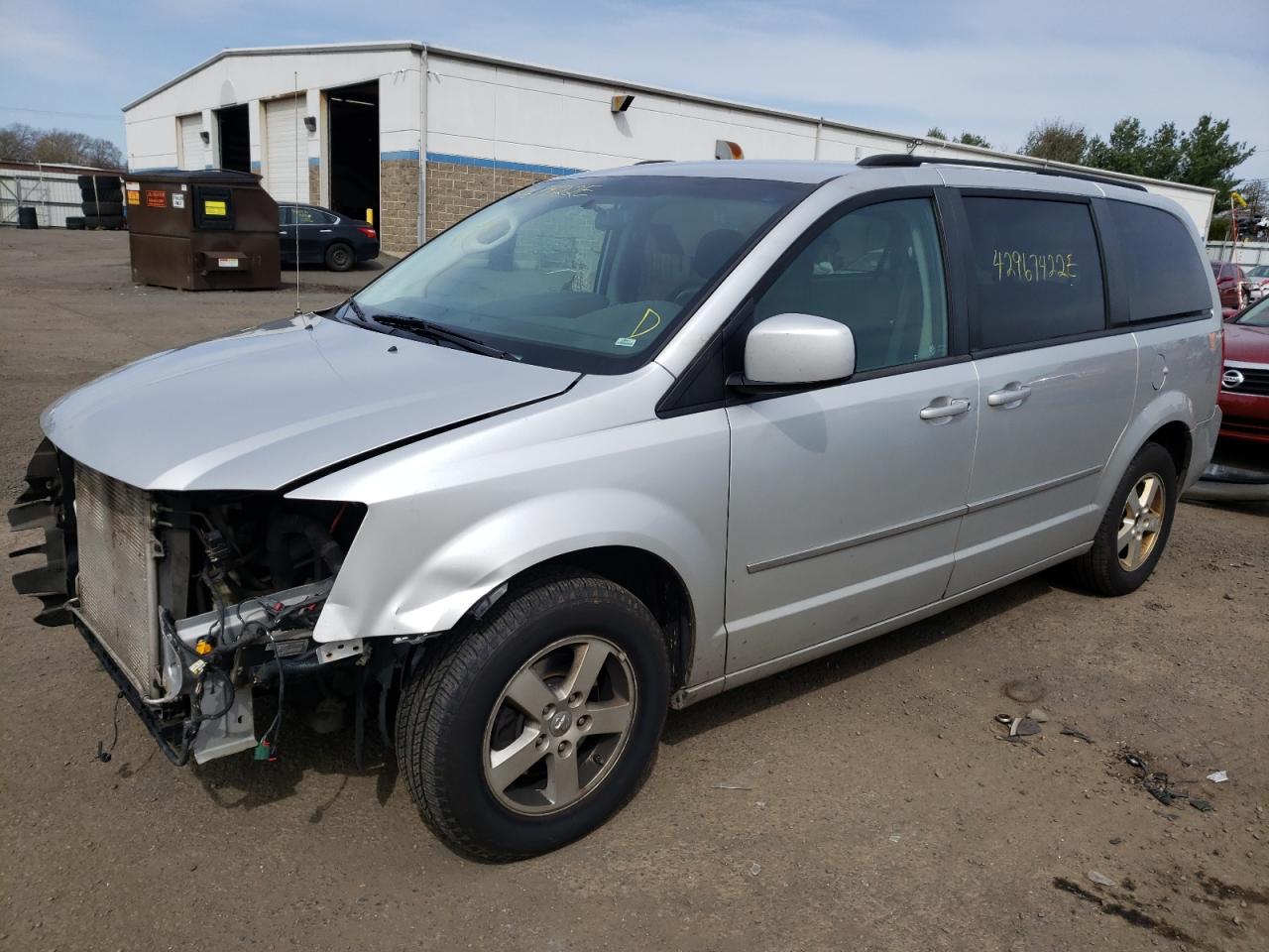 Photo 2 from auction – 2010 DODGE GRAND CARA with VIN 2D4RN5D13AR461728