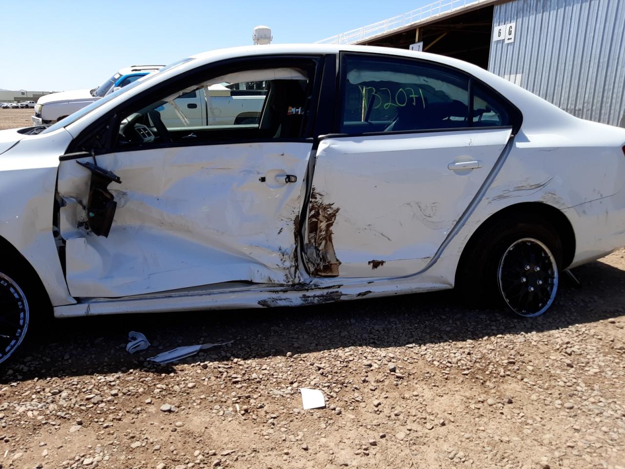 Photo 9 from auction – 2015 VOLKSWAGEN JETTA BASE with VIN 3VW2K7AJ9FM357277