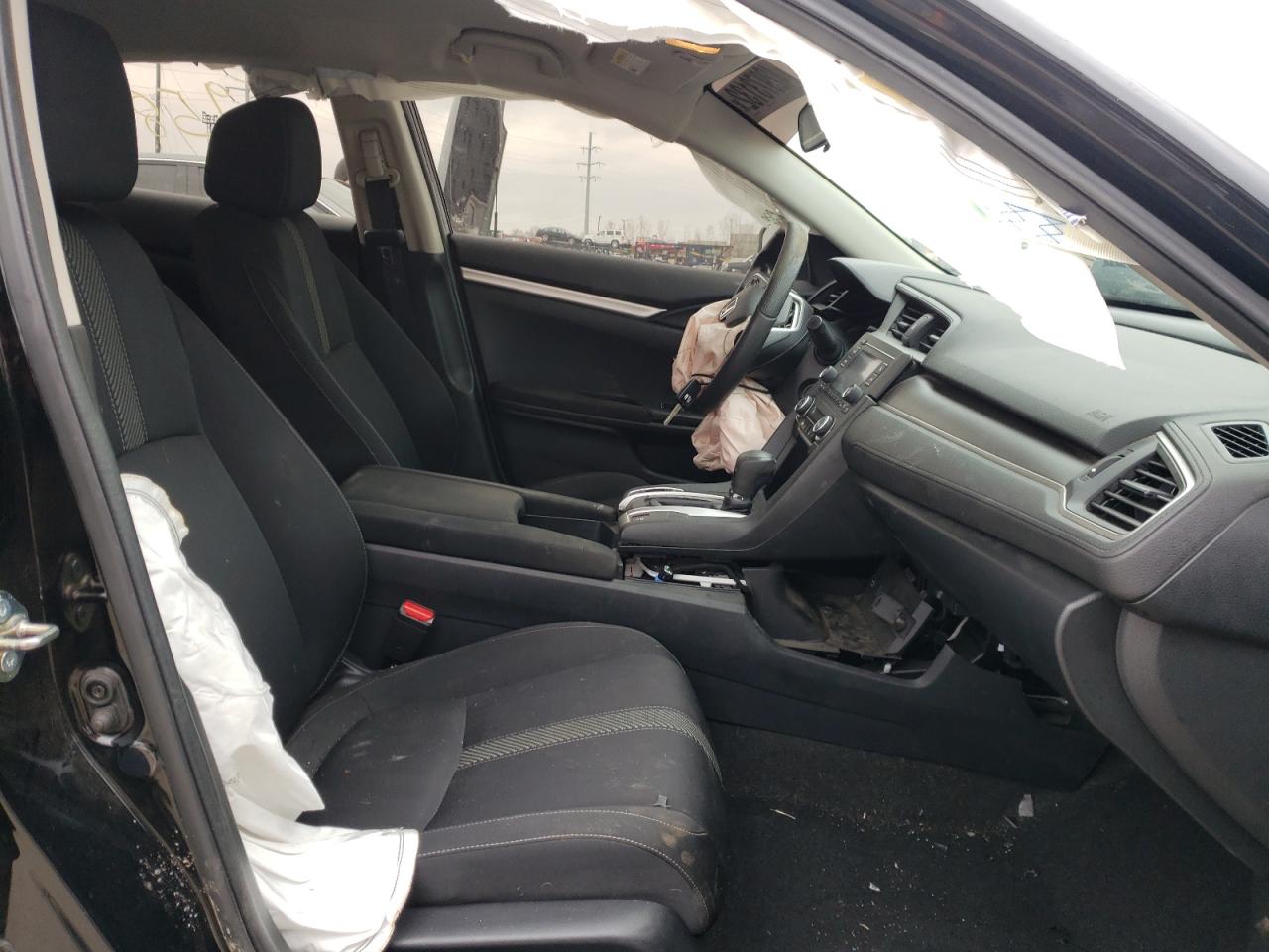 Photo 5 from auction – 2017 HONDA CIVIC LX with VIN 19XFC2F51HE011351