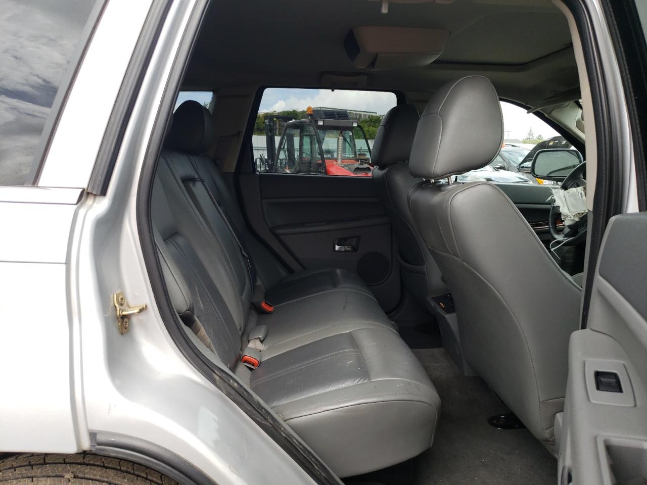 Photo 6 from auction – 2005 JEEP GRAND CHER with VIN 1J4HR58225C528277