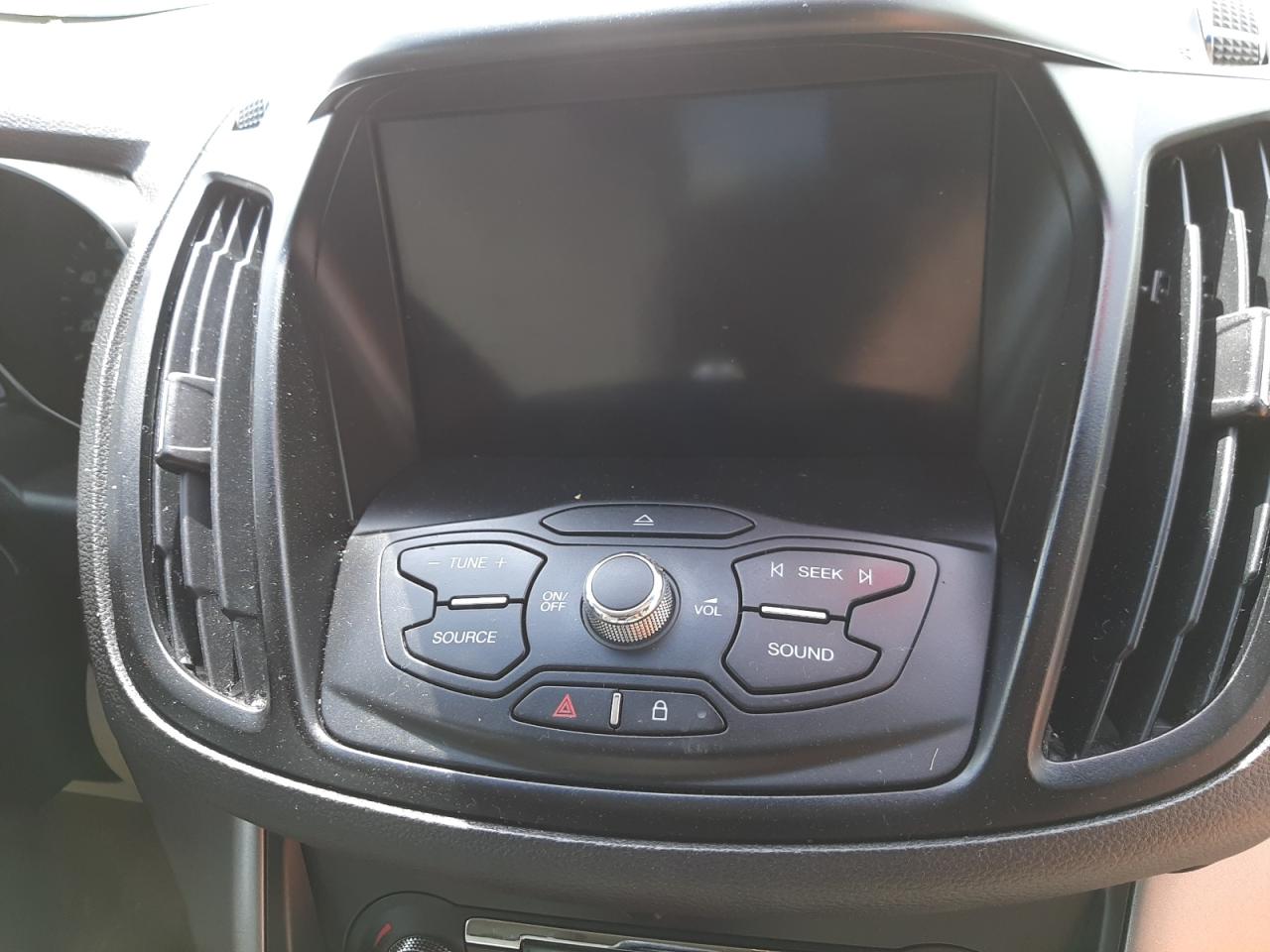Photo 9 from auction – 2014 FORD ESCAPE SE with VIN 1FMCU9G90EUC34029