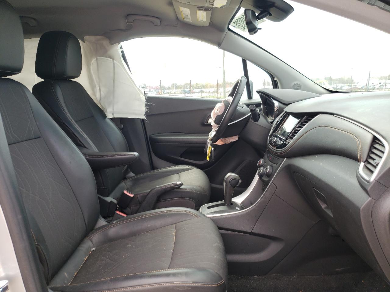 Photo 5 from auction – 2019 CHEVROLET TRAX 1LT with VIN KL7CJPSB4KB892095