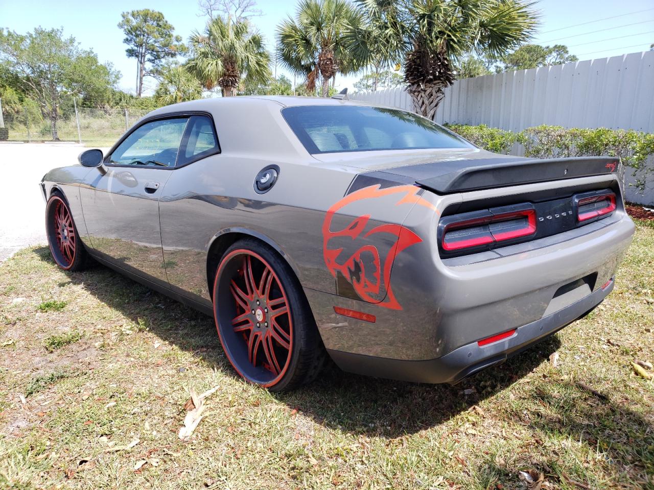 Photo 3 from auction – 2018 DODGE CHALLENGER with VIN 2C3CDZC9XJH117960