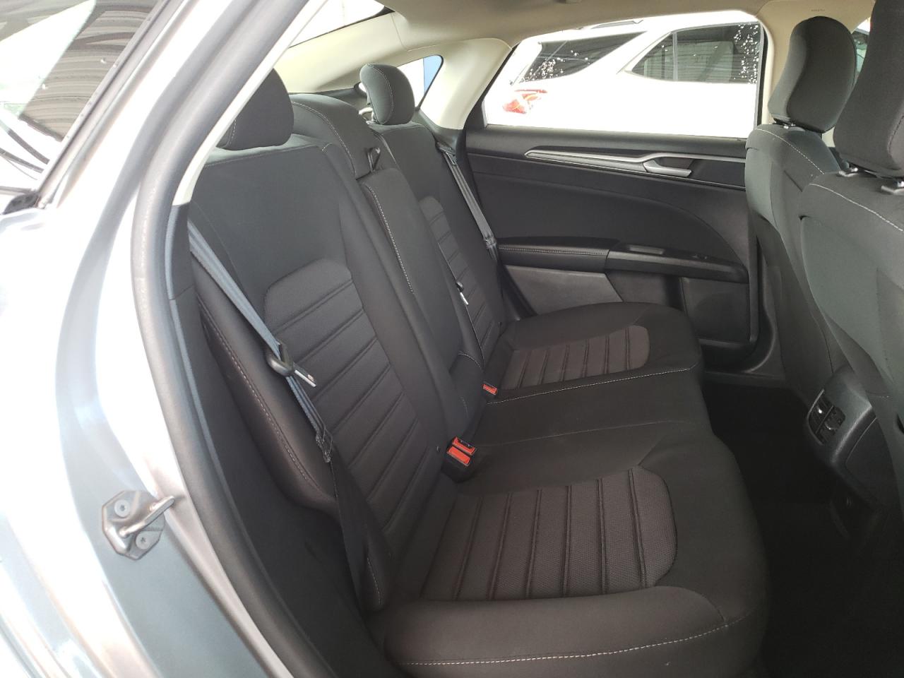 Photo 6 from auction – 2020 FORD FUSION SE with VIN 3FA6P0T91LR173097