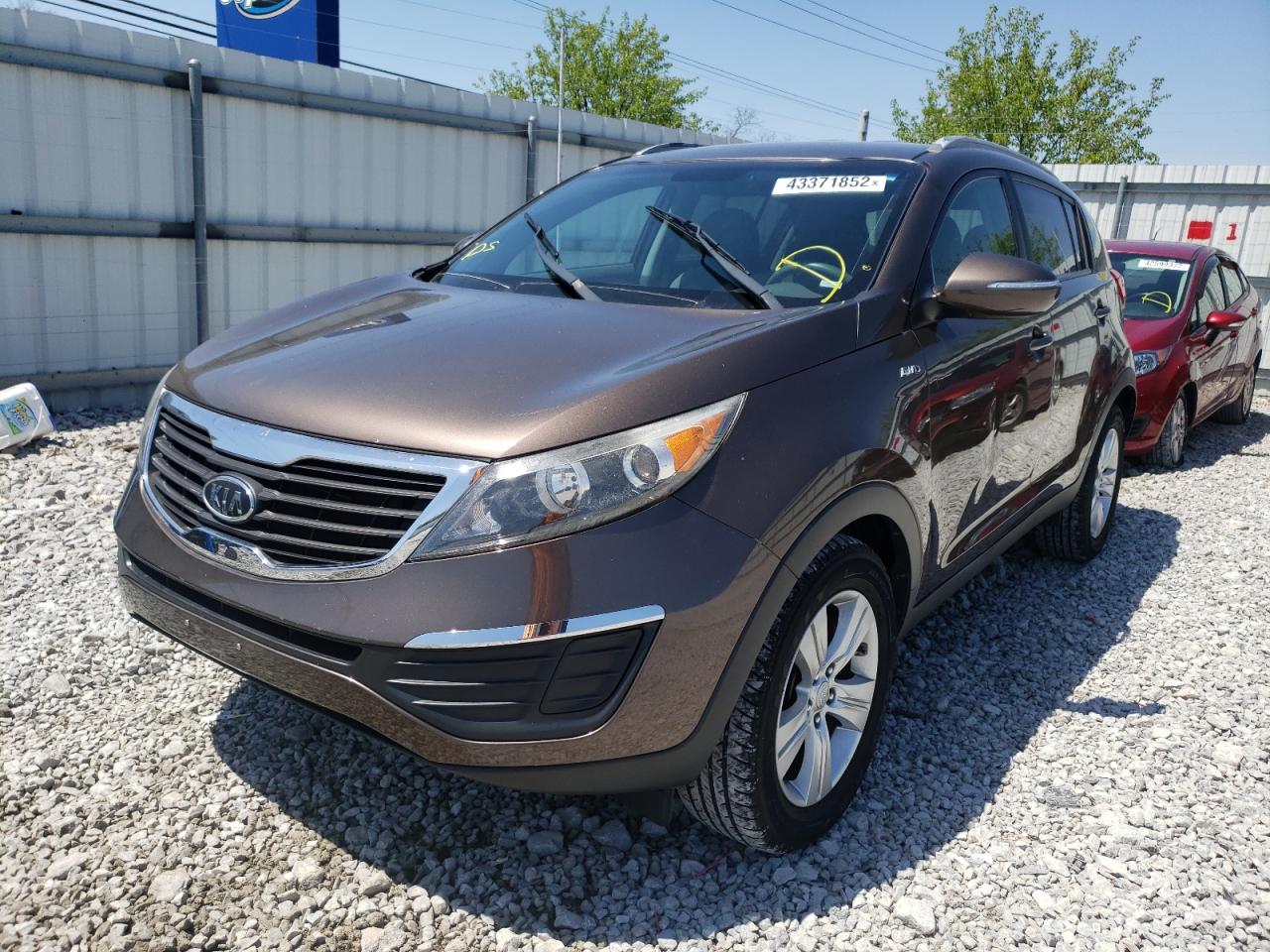 Photo 2 from auction – 2011 KIA SPORTAGE L with VIN KNDPBCA27B7115084