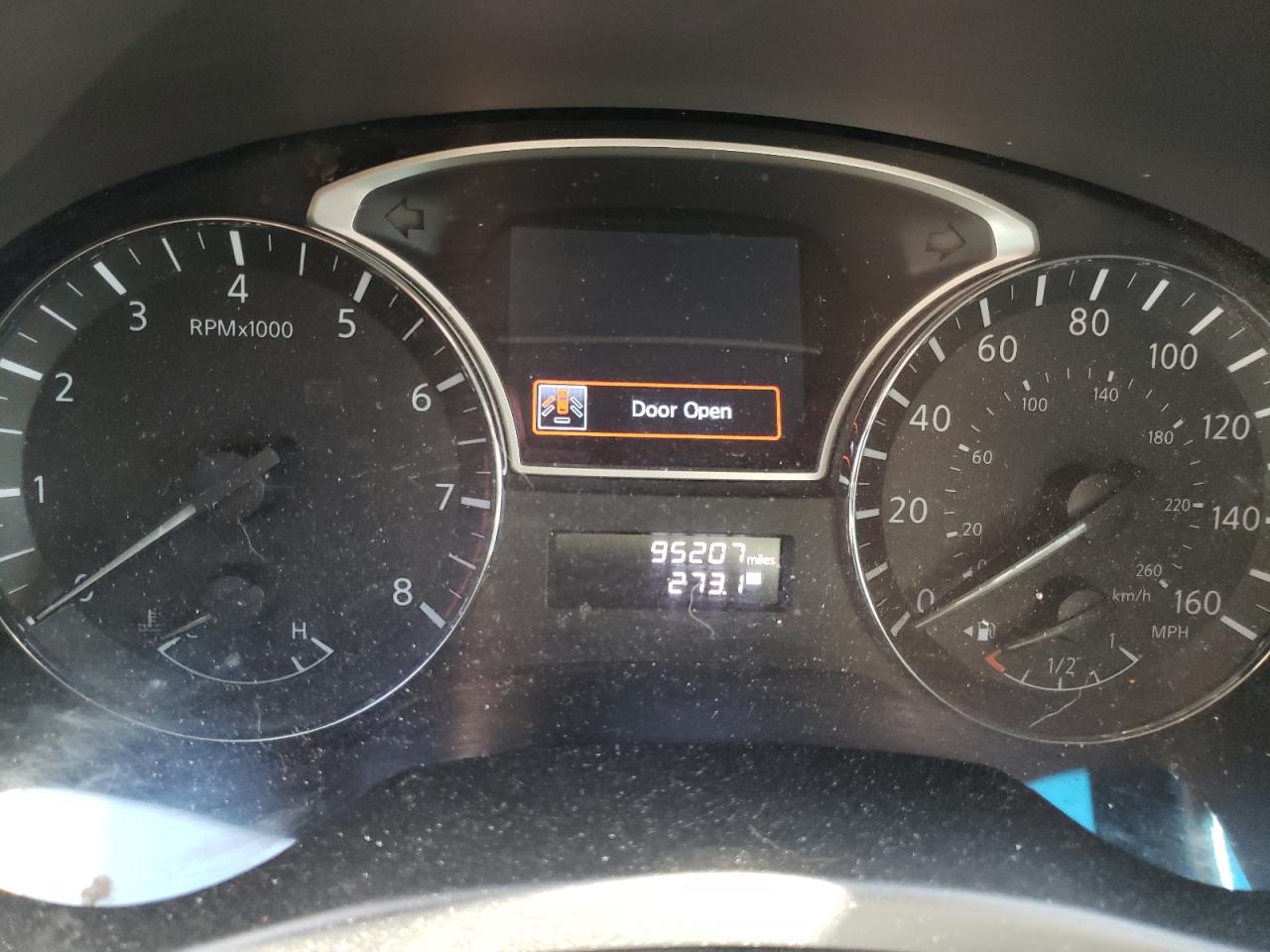 Photo 8 from auction – 2013 NISSAN PATHFINDER with VIN 5N1AR2MM0DC685359