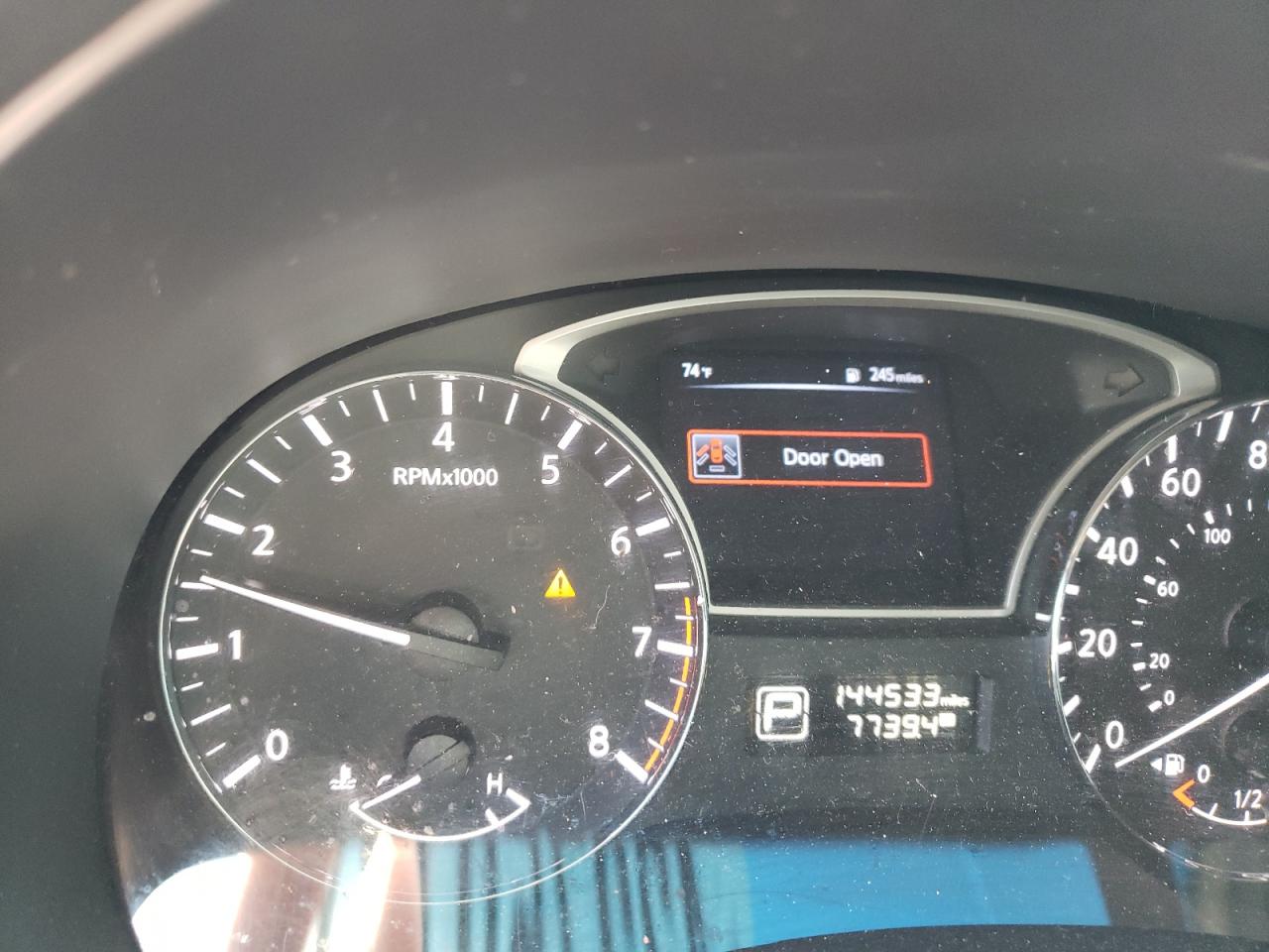 Photo 8 from auction – 2015 NISSAN PATHFINDER with VIN 5N1AR2MNXFC614617