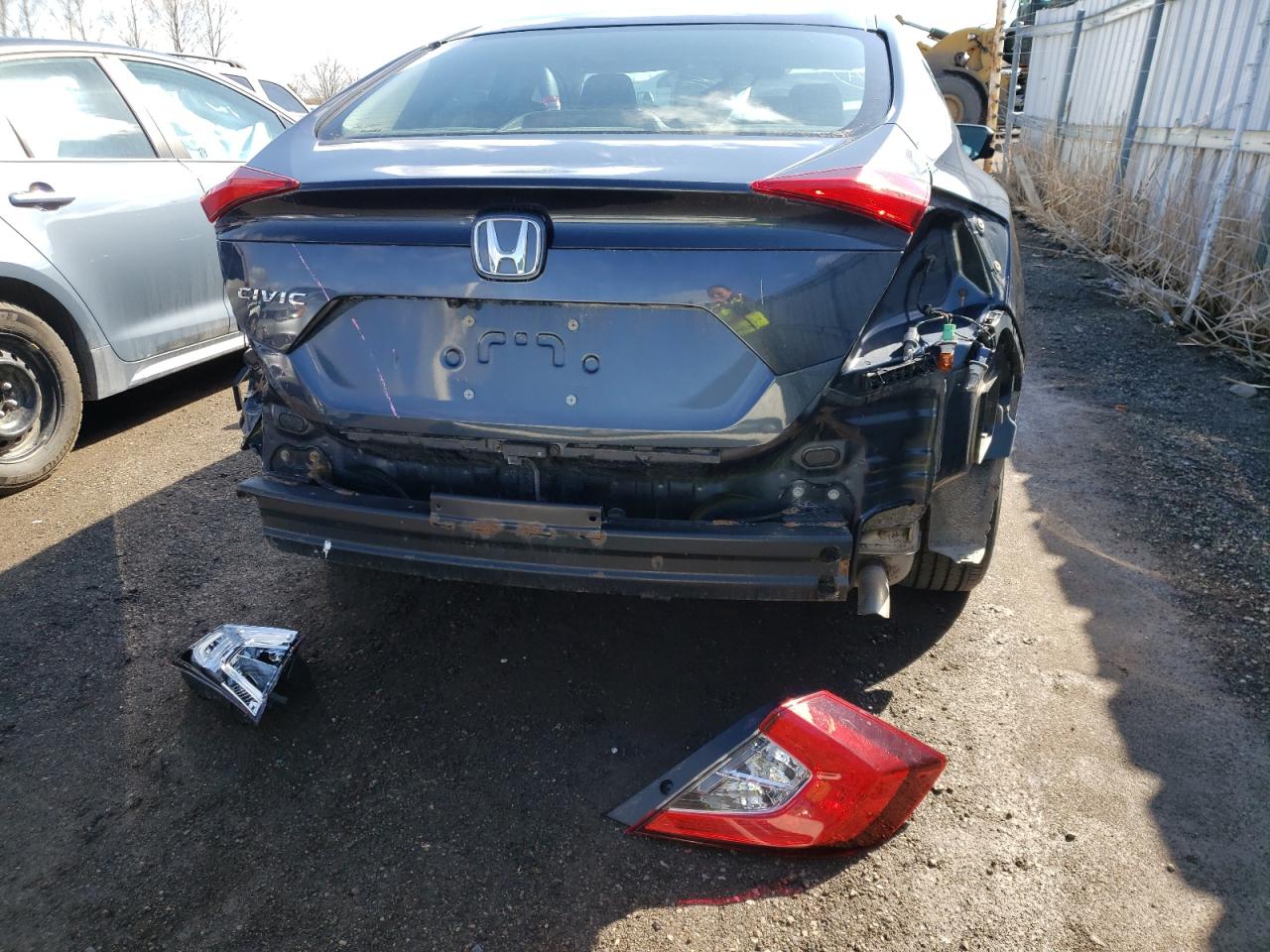 Photo 9 from auction – 2019 HONDA CIVIC EX with VIN 2HGFC2F73KH027615
