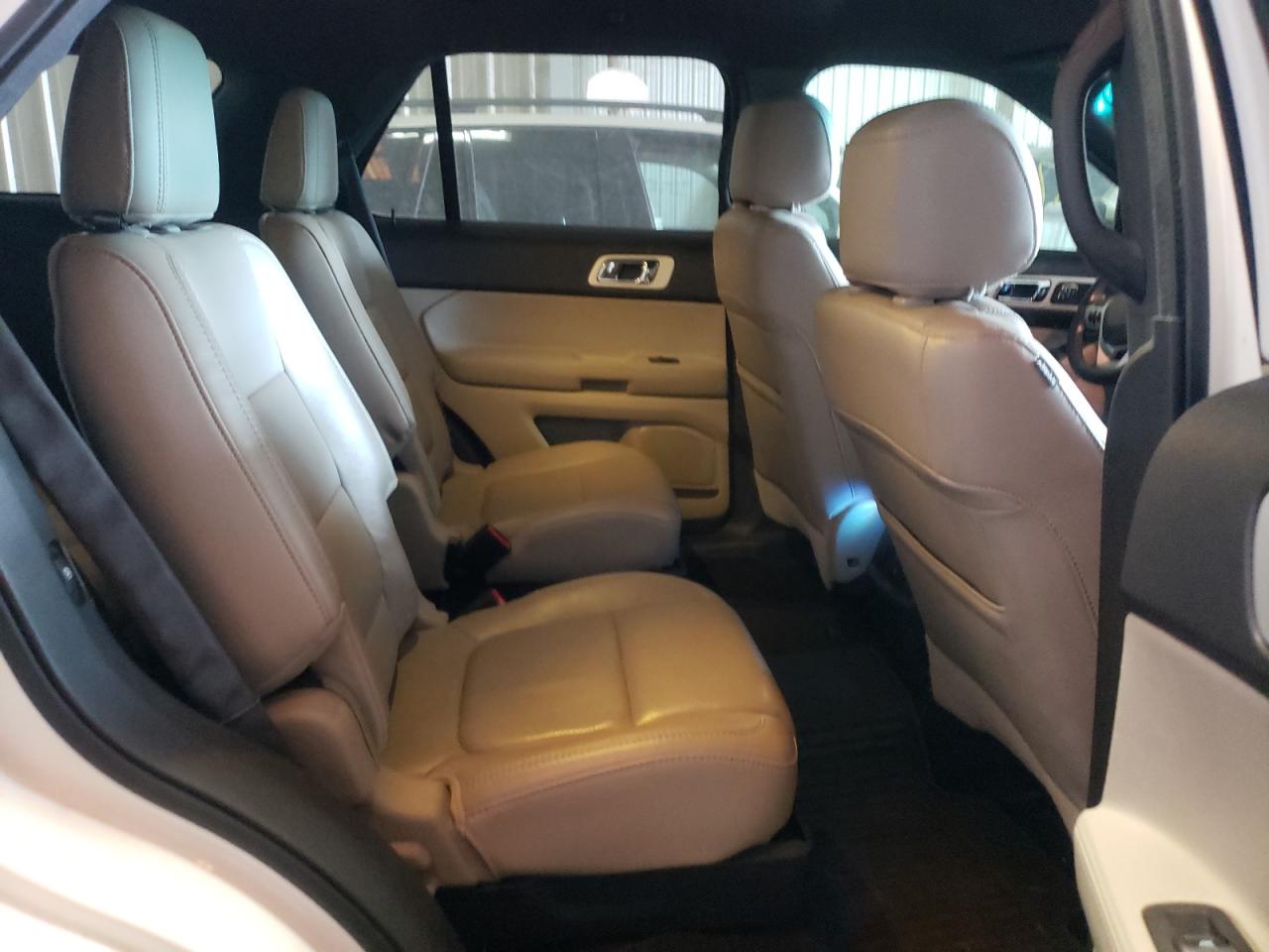 Photo 6 from auction – 2013 FORD EXPLORER L with VIN 1FM5K7F84DGB38932