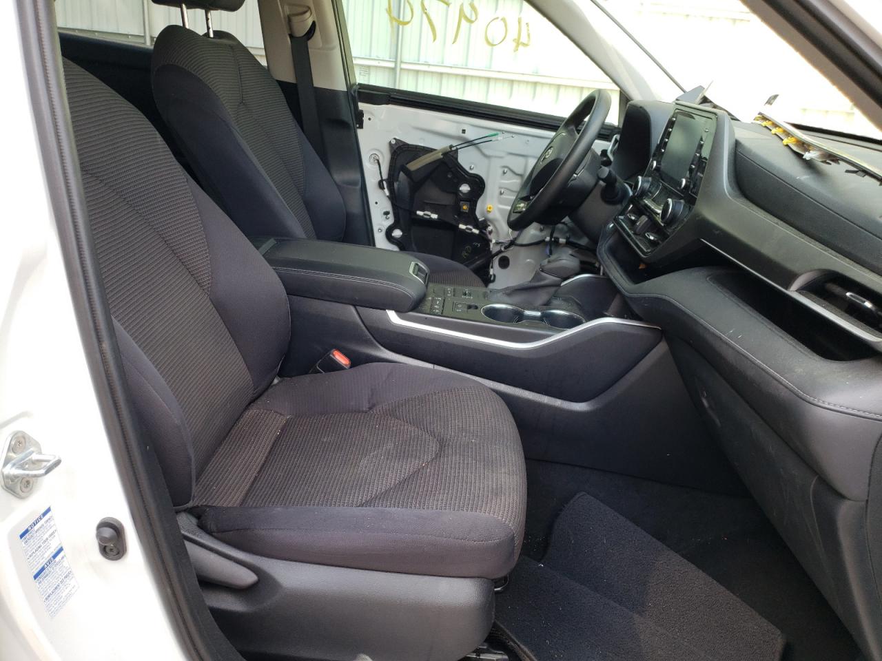 Photo 5 from auction – 2020 TOYOTA HIGHLANDER with VIN 5TDCZRBH0LS023306