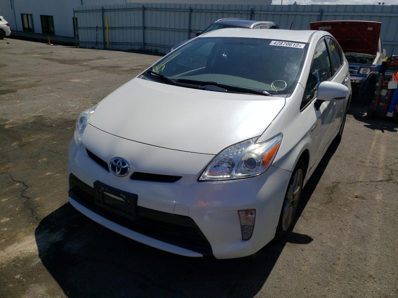 Photo 2 from auction – 2015 TOYOTA PRIUS with VIN JTDKN3DU0F0421508