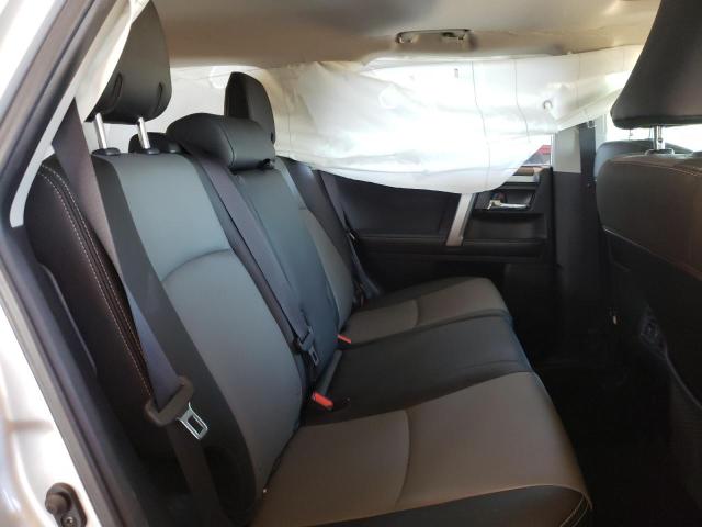 Photo 6 from auction – 2019 TOYOTA 4RUNNER SR with VIN JTEBU5JR7K5614584