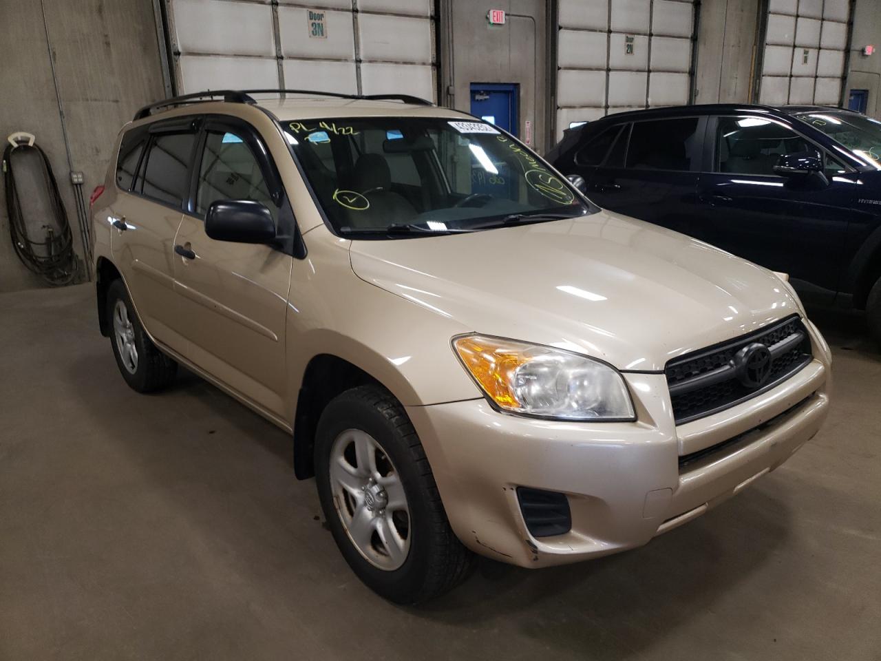 TOYOTA RAV4 2010 with VIN JTMBF4DV5A5036629 - Photo from auction