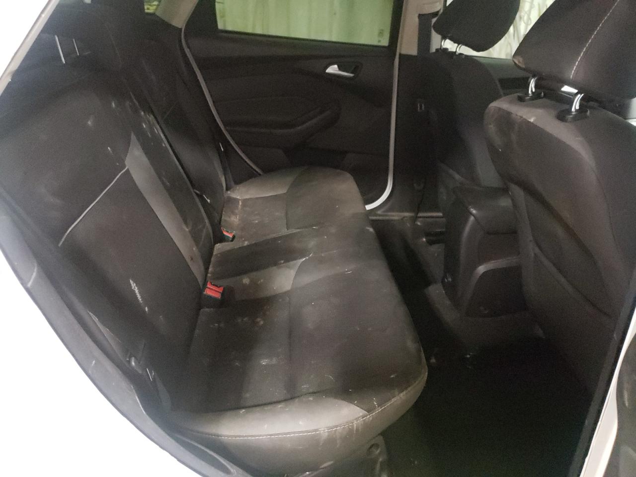 Photo 6 from auction – 2014 FORD FOCUS SE with VIN 1FADP3F26EL423362