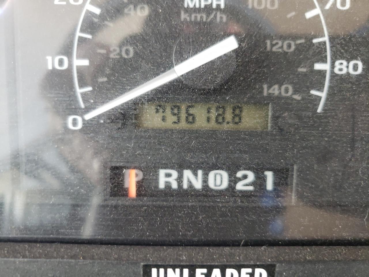 Photo 8 from auction – 1998 WINNEBAGO CHIEFTAIN with VIN 3FCMF53G2VJA24585