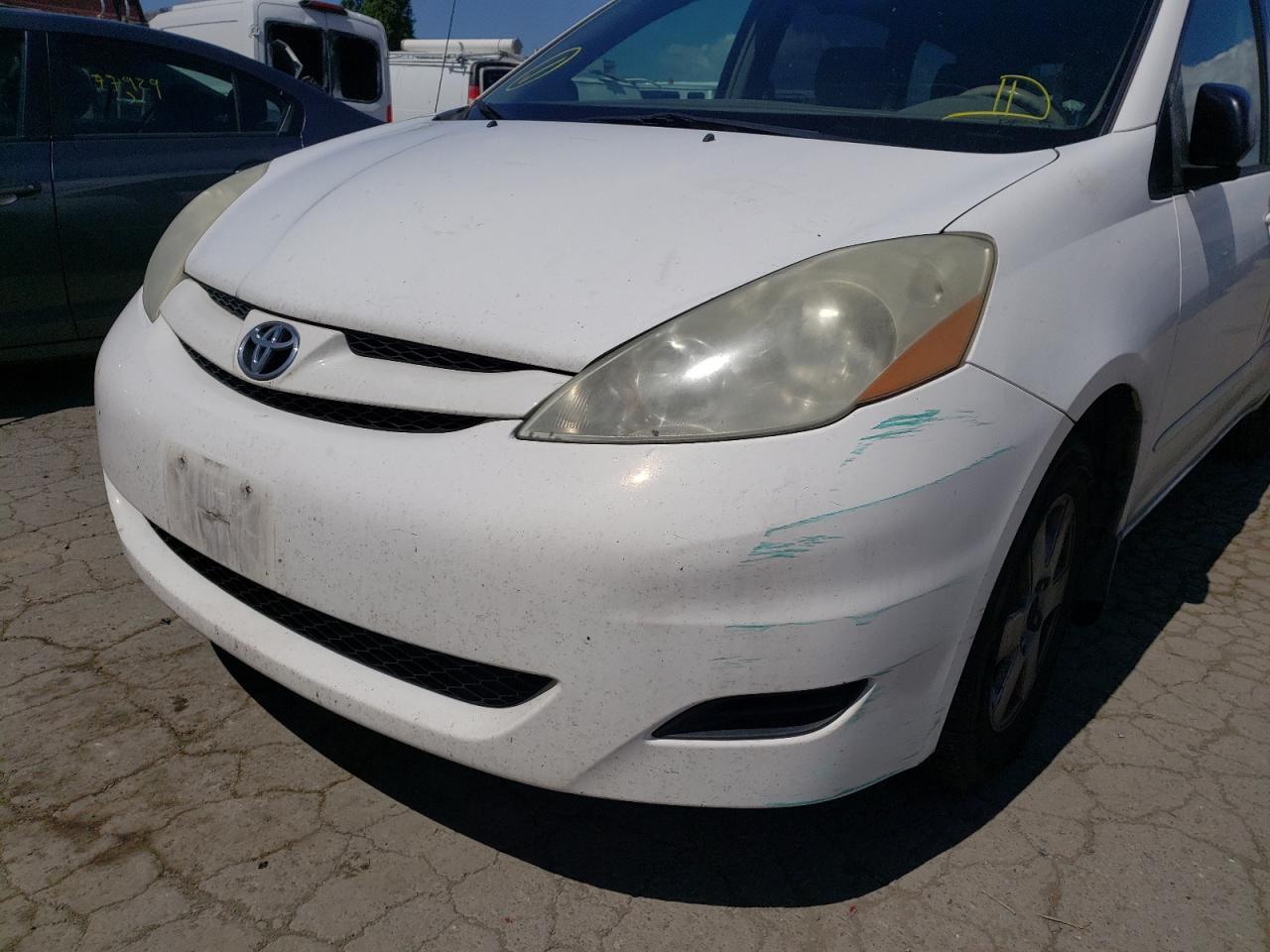 Photo 9 from auction – 2007 TOYOTA SIENNA CE with VIN 5TDZK23C27S031809