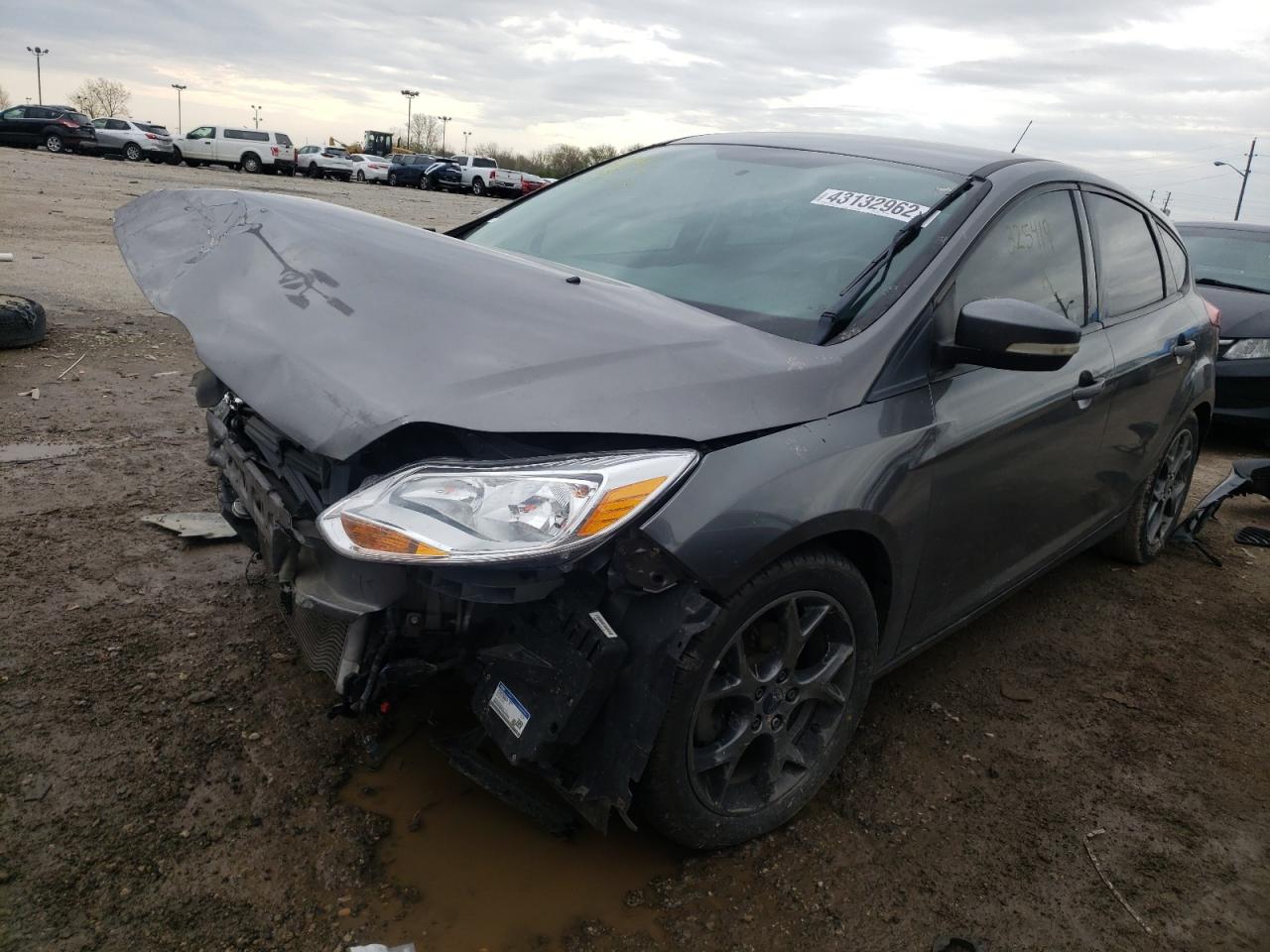Photo 2 from auction – 2014 FORD FOCUS SE with VIN 1FADP3K24EL325419
