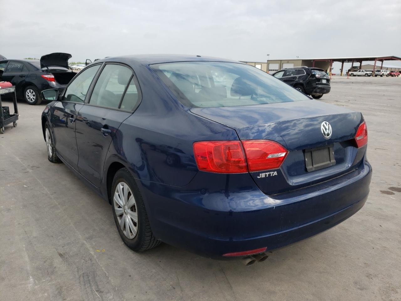 Photo 3 from auction – 2014 VOLKSWAGEN JETTA BASE with VIN 3VW2K7AJ4EM329286