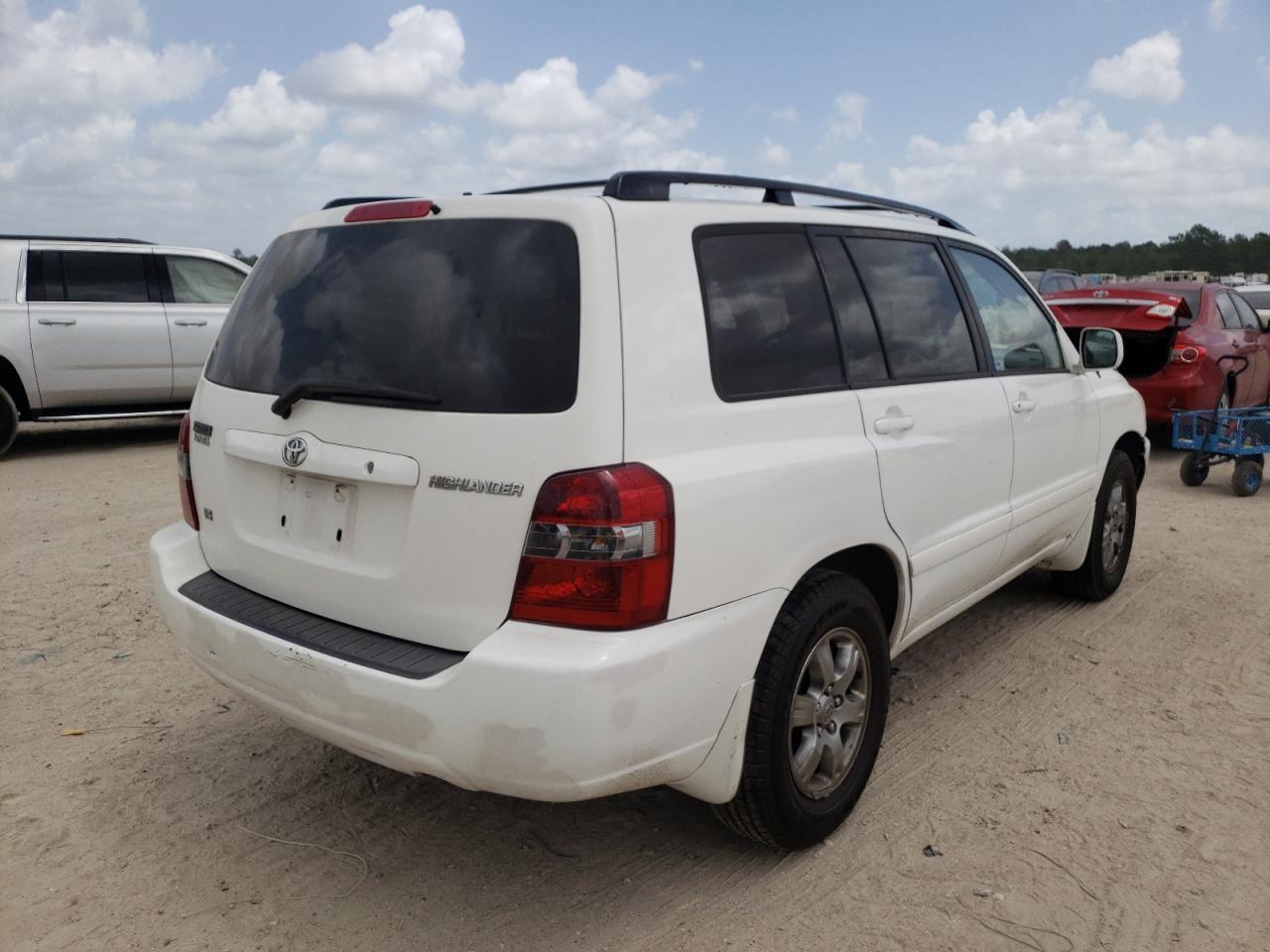 Photo 4 from auction – 2004 TOYOTA HIGHLANDER with VIN JTEDP21A040008620