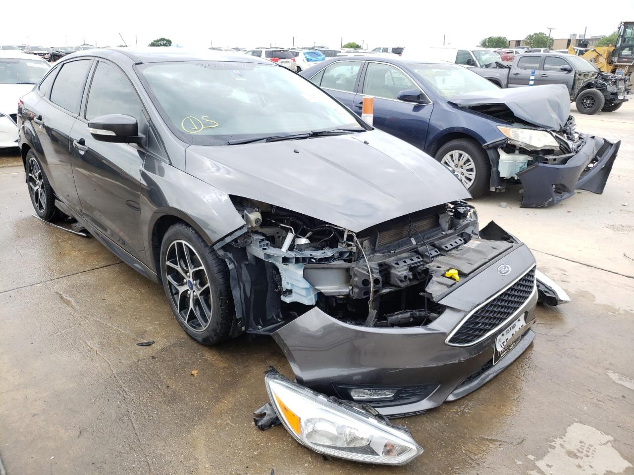 FORD FOCUS SE 2016 with VIN 1FADP3F28GL398452 - Photo from auction
