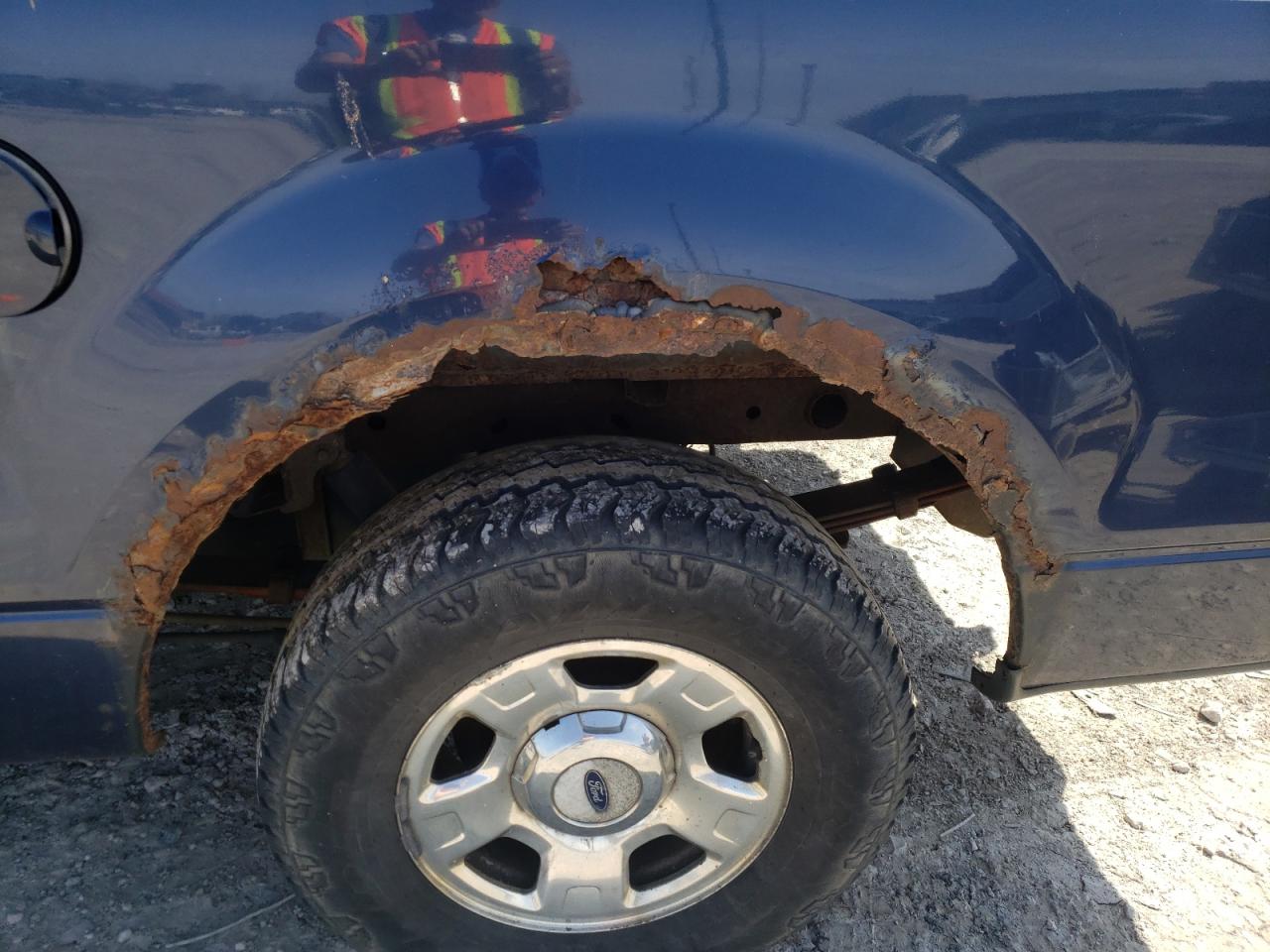 Photo 9 from auction – 2004 FORD F150 with VIN 1FTPF12534NA39895