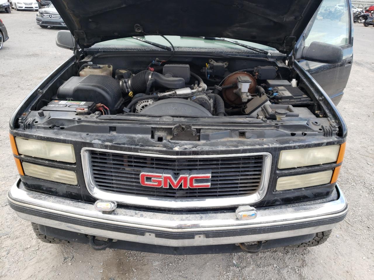 Photo 7 from auction – 1997 GMC SUBURBAN with VIN 3GKFK16RXVG501467