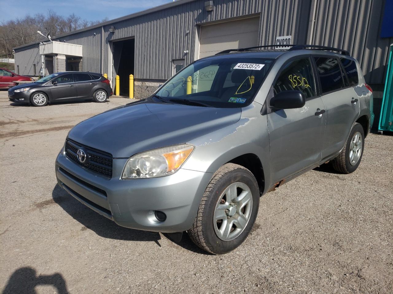 Photo 2 from auction – 2006 TOYOTA RAV4 with VIN JTMBD33V965018708