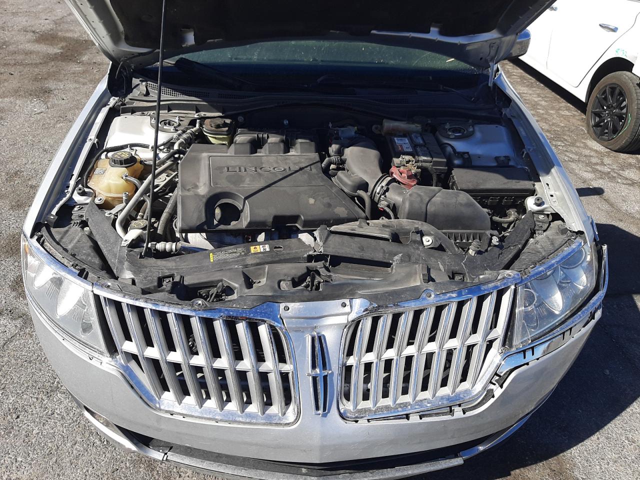 Zdjęcie 7 z aukcji – 2011 LINCOLN MKZ z VIN 3LNHL2GCXBR759243