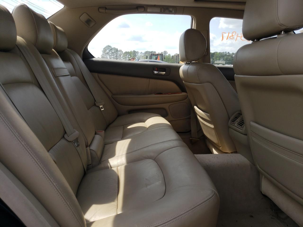 Photo 6 from auction – 2000 LEXUS LS 400 with VIN JT8BH28F6Y0178169