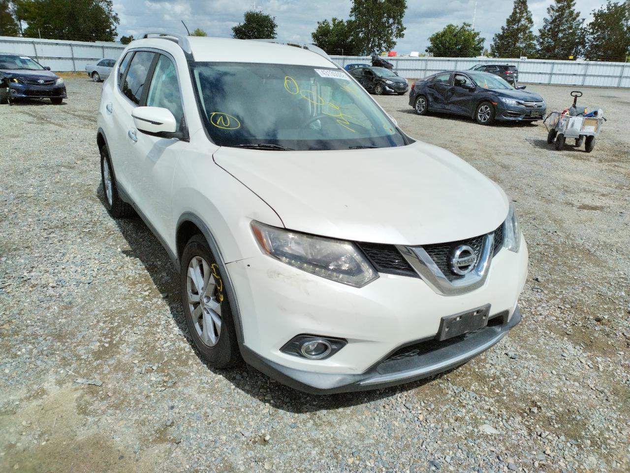 NISSAN ROGUE S 2016 with VIN KNMAT2MT0GP655076 - Photo from auction