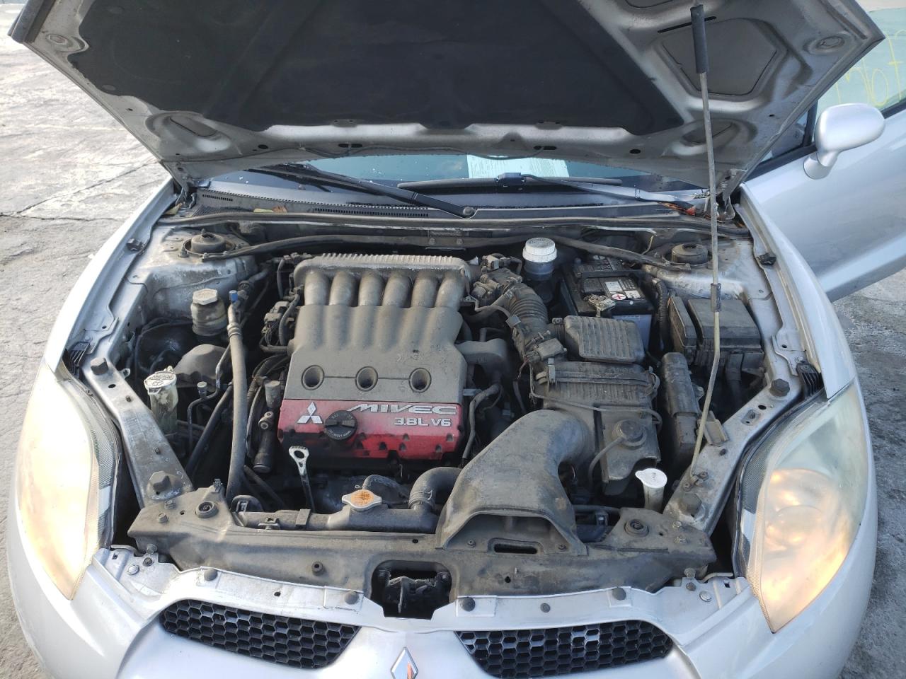 Photo 7 from auction – 2006 MITSUBISHI ECLIPSE SE with VIN 4A3AK44TX6E031999