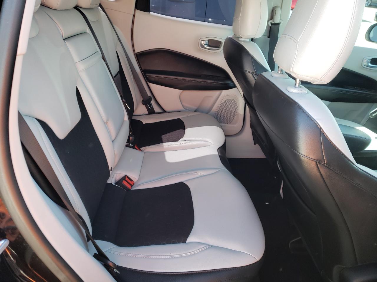 Photo 6 from auction – 2018 JEEP COMPASS LA with VIN 3C4NJCBB1JT500319