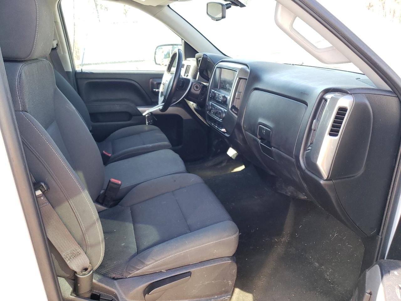 Photo 5 from auction – 2017 CHEVROLET SILVERADO with VIN 1GCVKREC2HZ265193