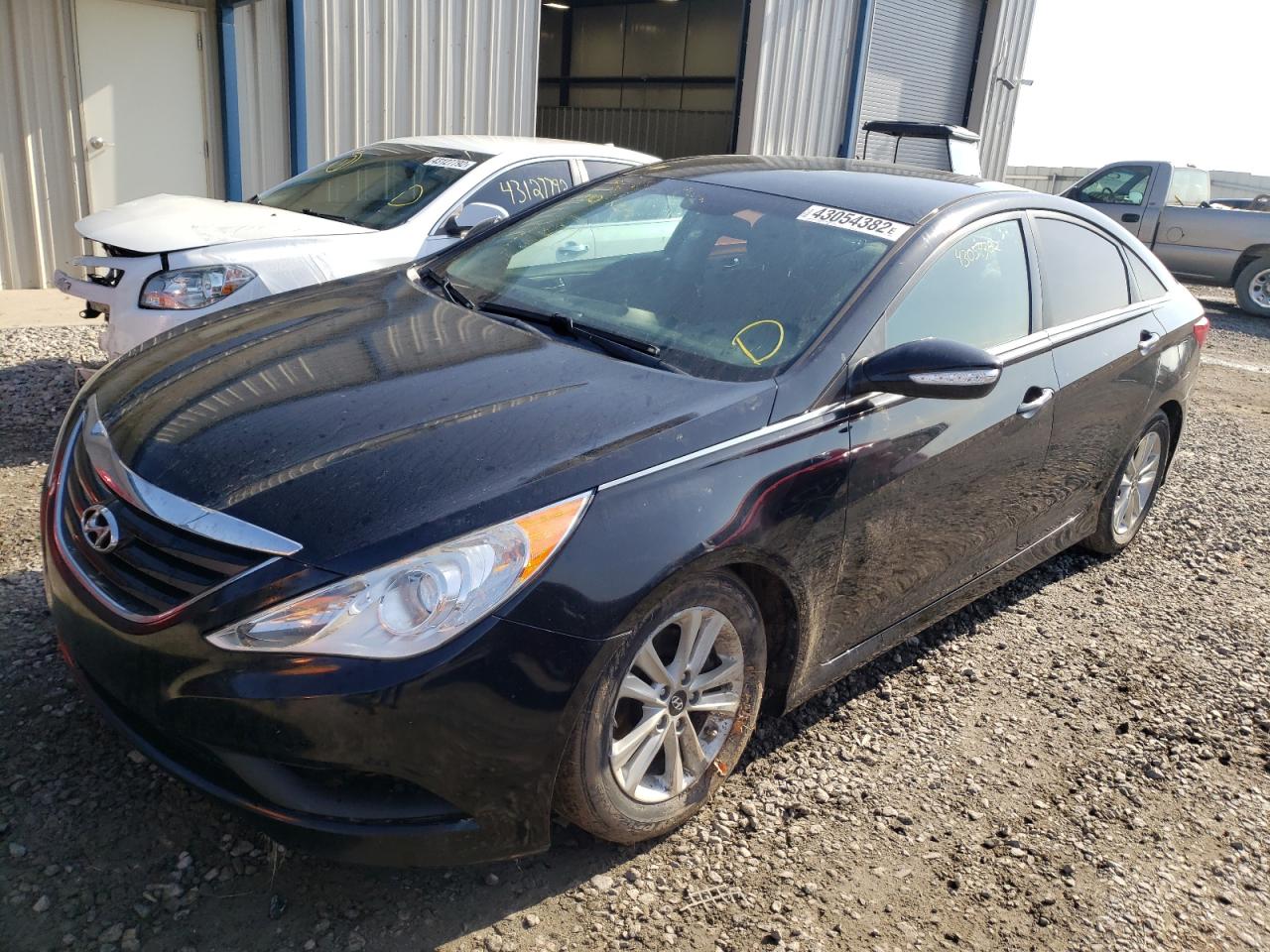 Photo 2 from auction – 2014 HYUNDAI SONATA GLS with VIN 5NPEB4AC3EH834256