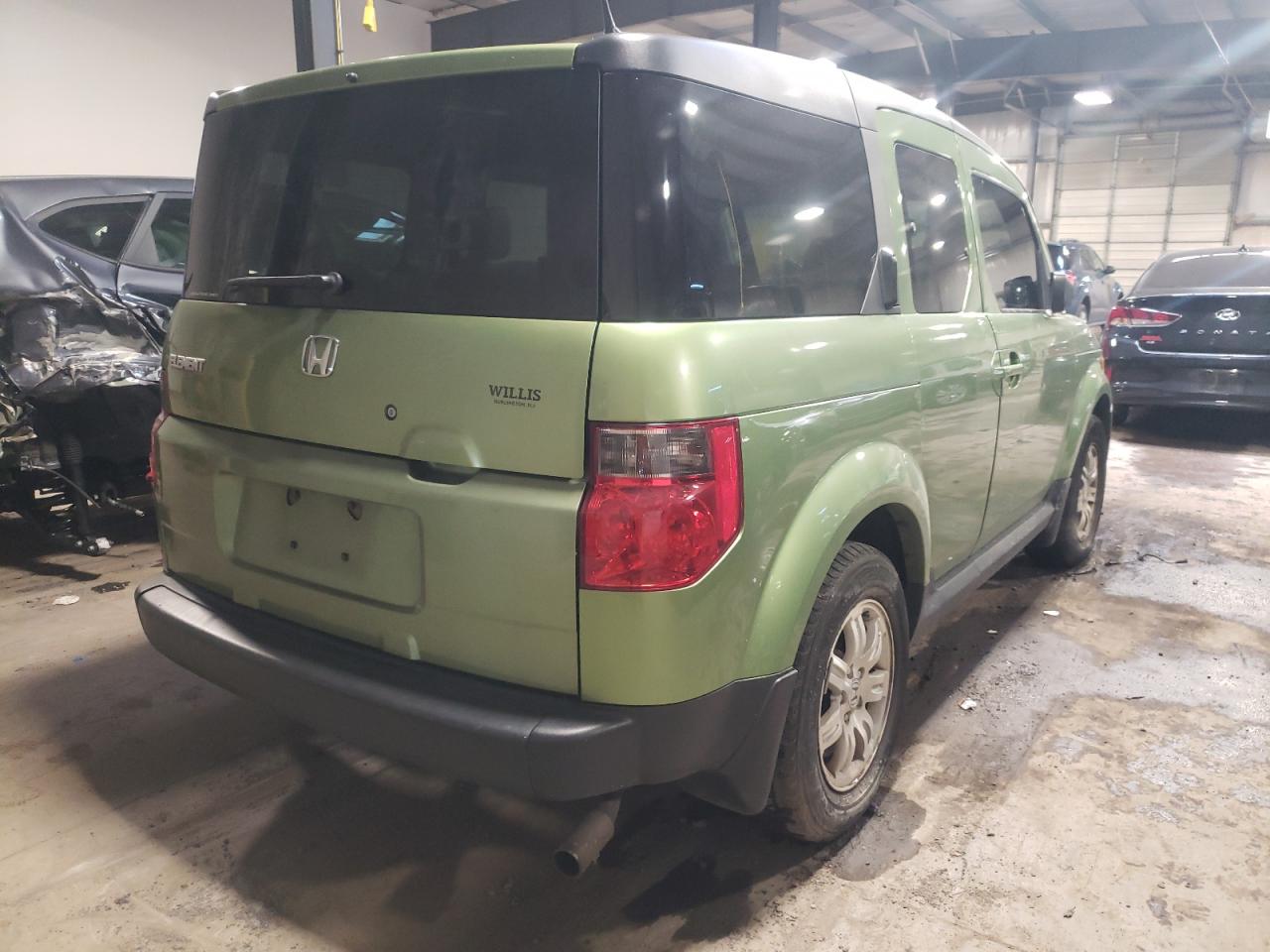 Photo 4 from auction – 2006 HONDA ELEMENT EX with VIN 5J6YH28726L017196