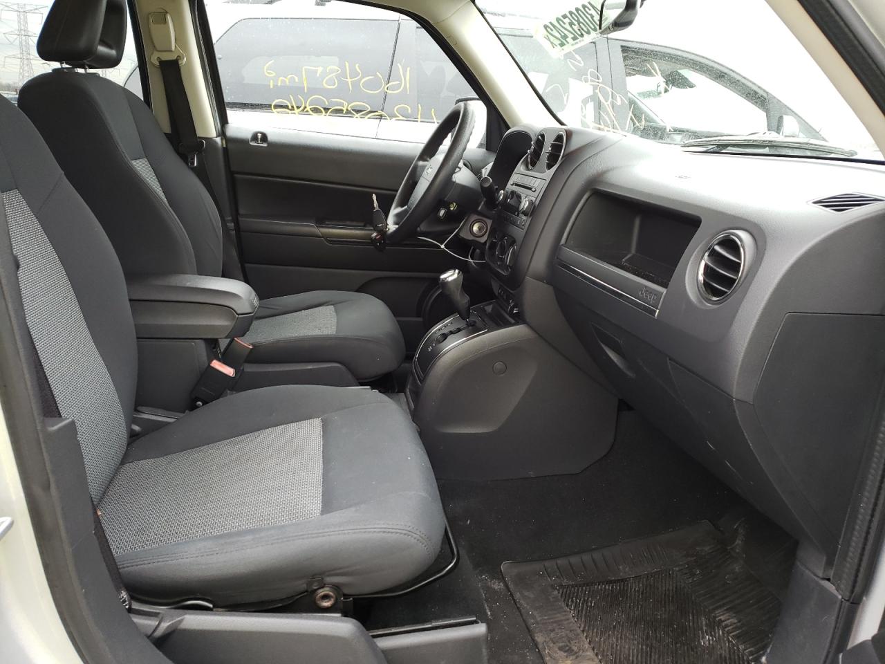 Photo 5 from auction – 2009 JEEP PATRIOT with VIN 1J8FF28B99D212372