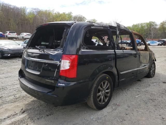 Photo 4 from auction – 2016 CHRYSLER TOWN & COU with VIN 2C4RC1HG9GR150064