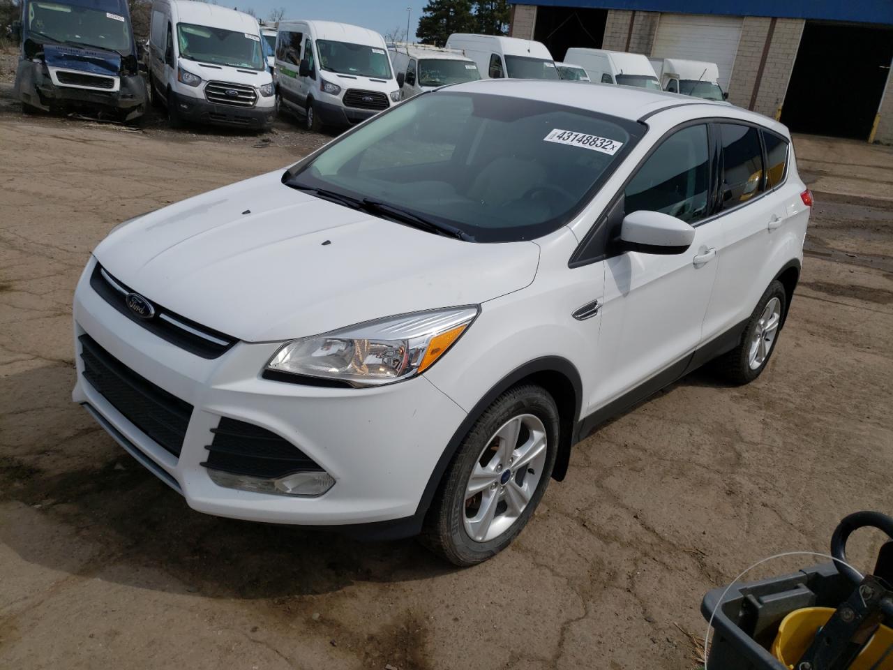 Photo 2 from auction – 2016 FORD ESCAPE SE with VIN 1FMCU0GX1GUB63677