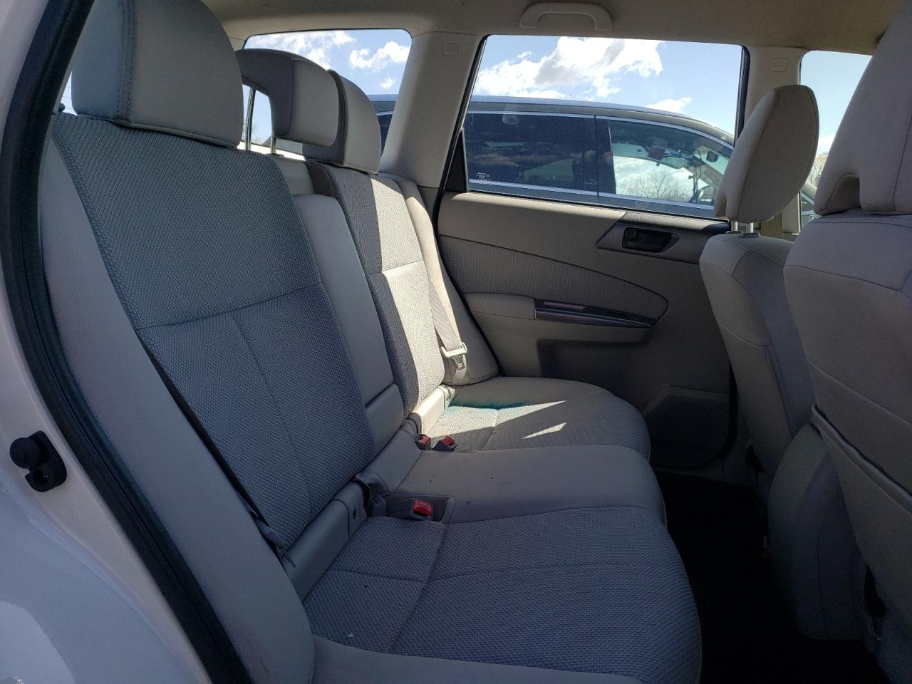 Photo 6 from auction – 2013 SUBARU FORESTER 2 with VIN JF2SHABC9DH430326