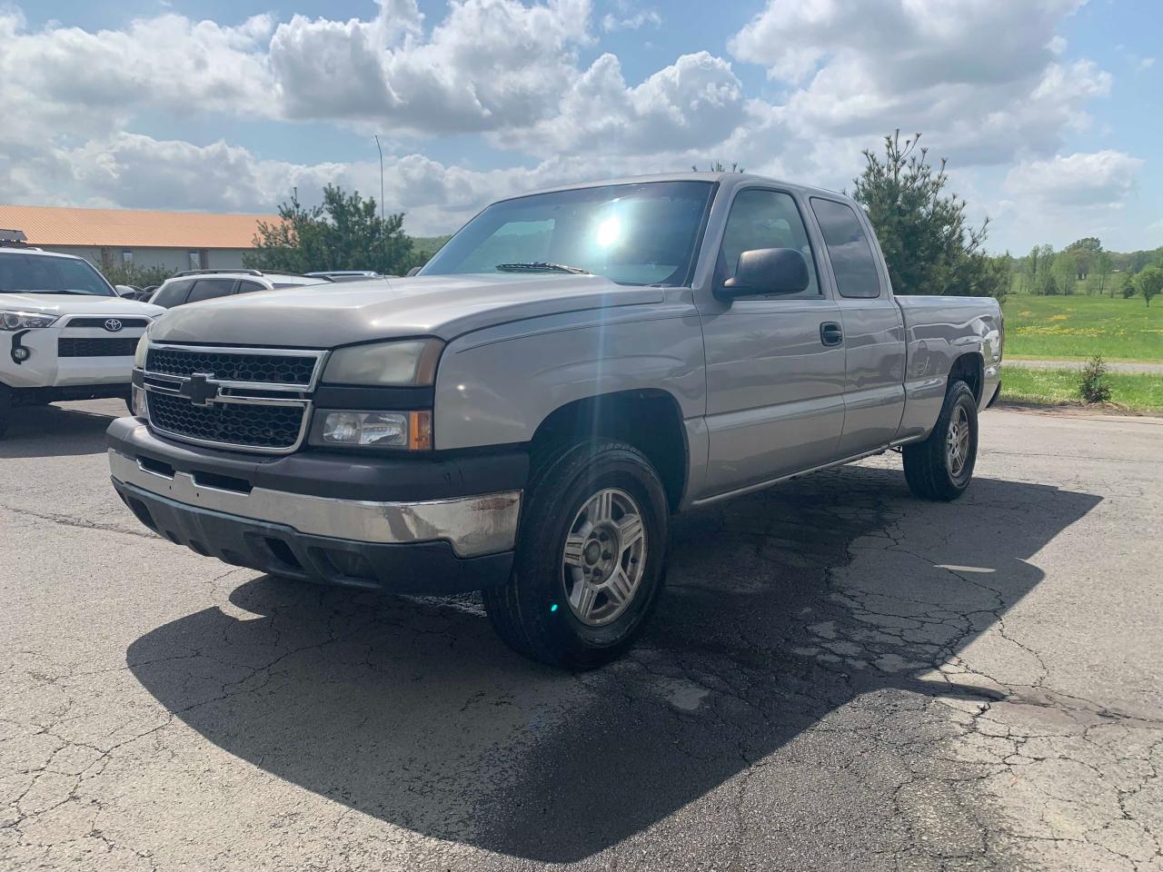 Photo 1 from auction – 2007 CHEVROLET SILVERADO with VIN 1GCEK19Z87Z135675