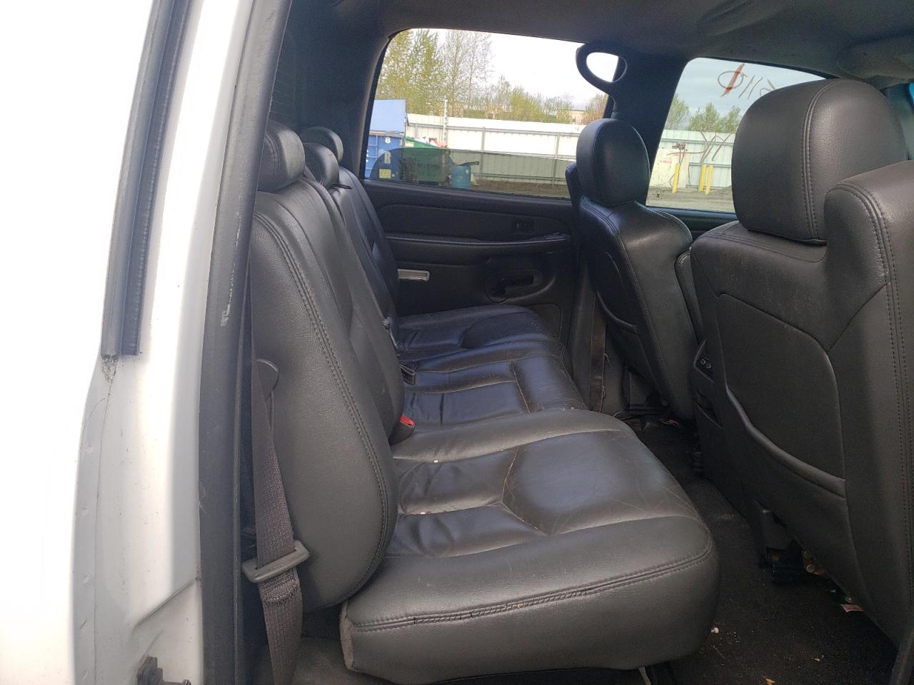 Photo 6 from auction – 2003 CHEVROLET AVALANCHE with VIN 3GNEK13T03G332247