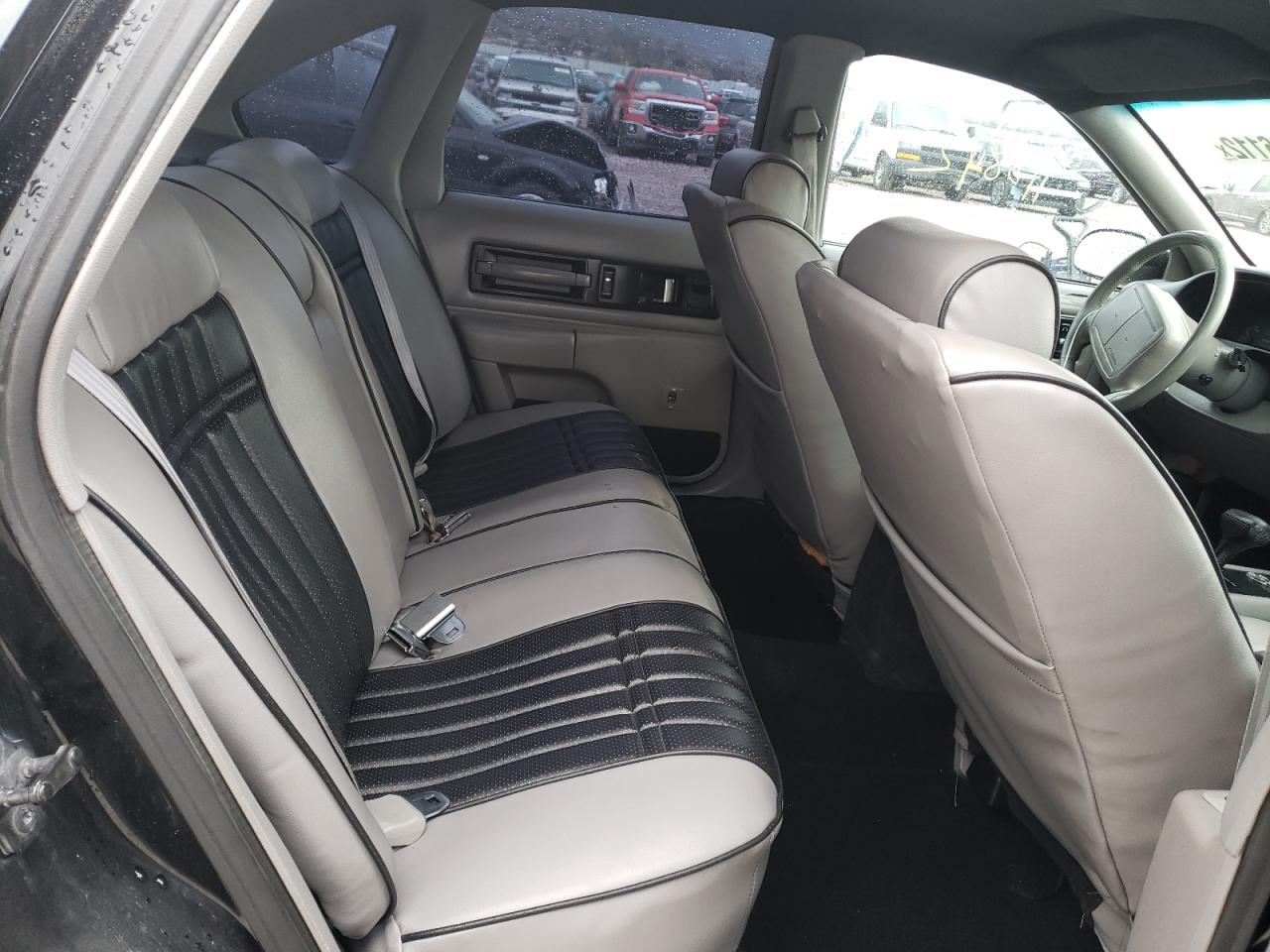 Photo 6 from auction – 1996 CHEVROLET CAPRICE with VIN 1G1BL52PXTR173265