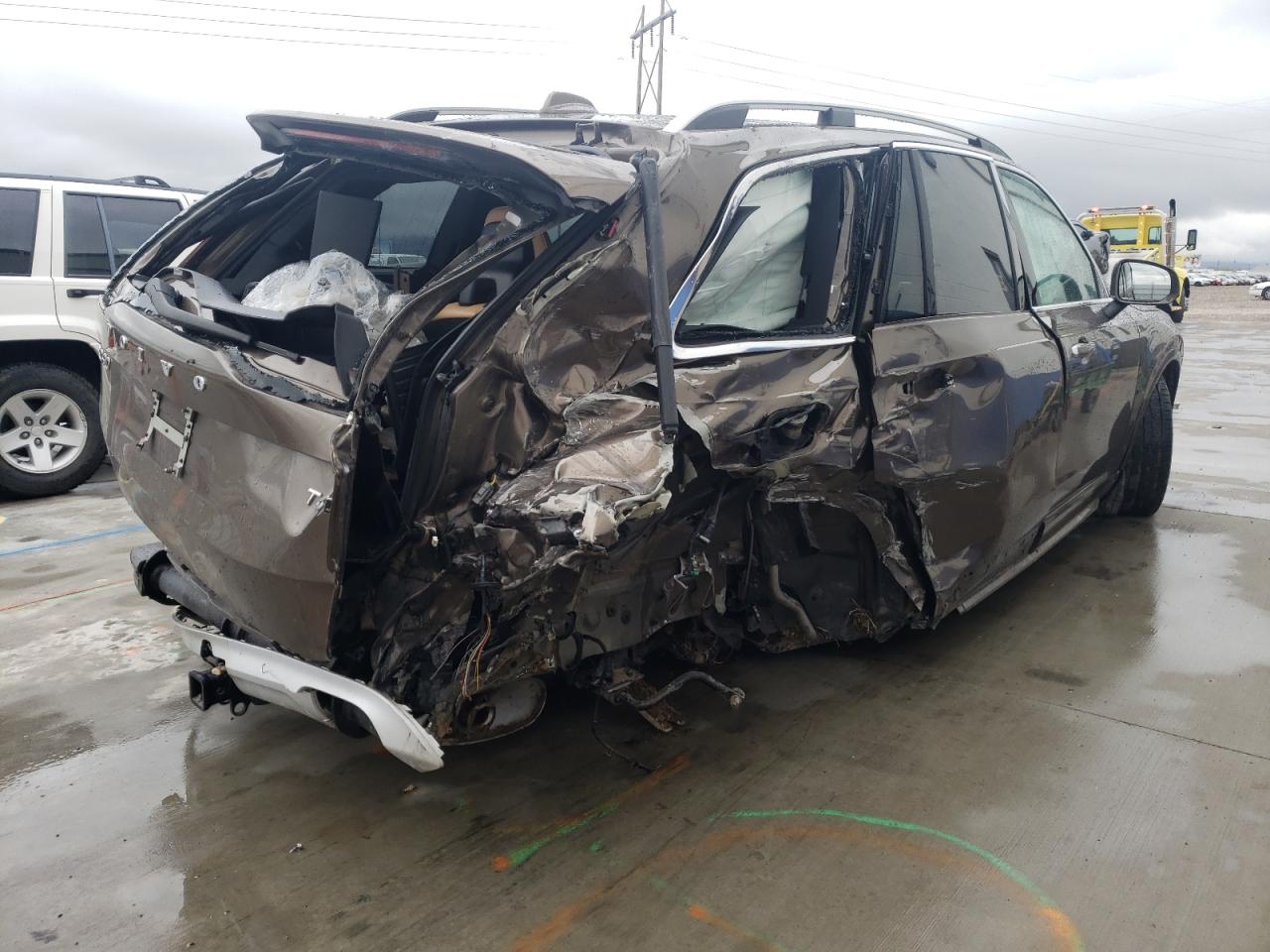 Photo 4 from auction – 2017 VOLVO XC90 T6 with VIN YV4A22PK4H1138645