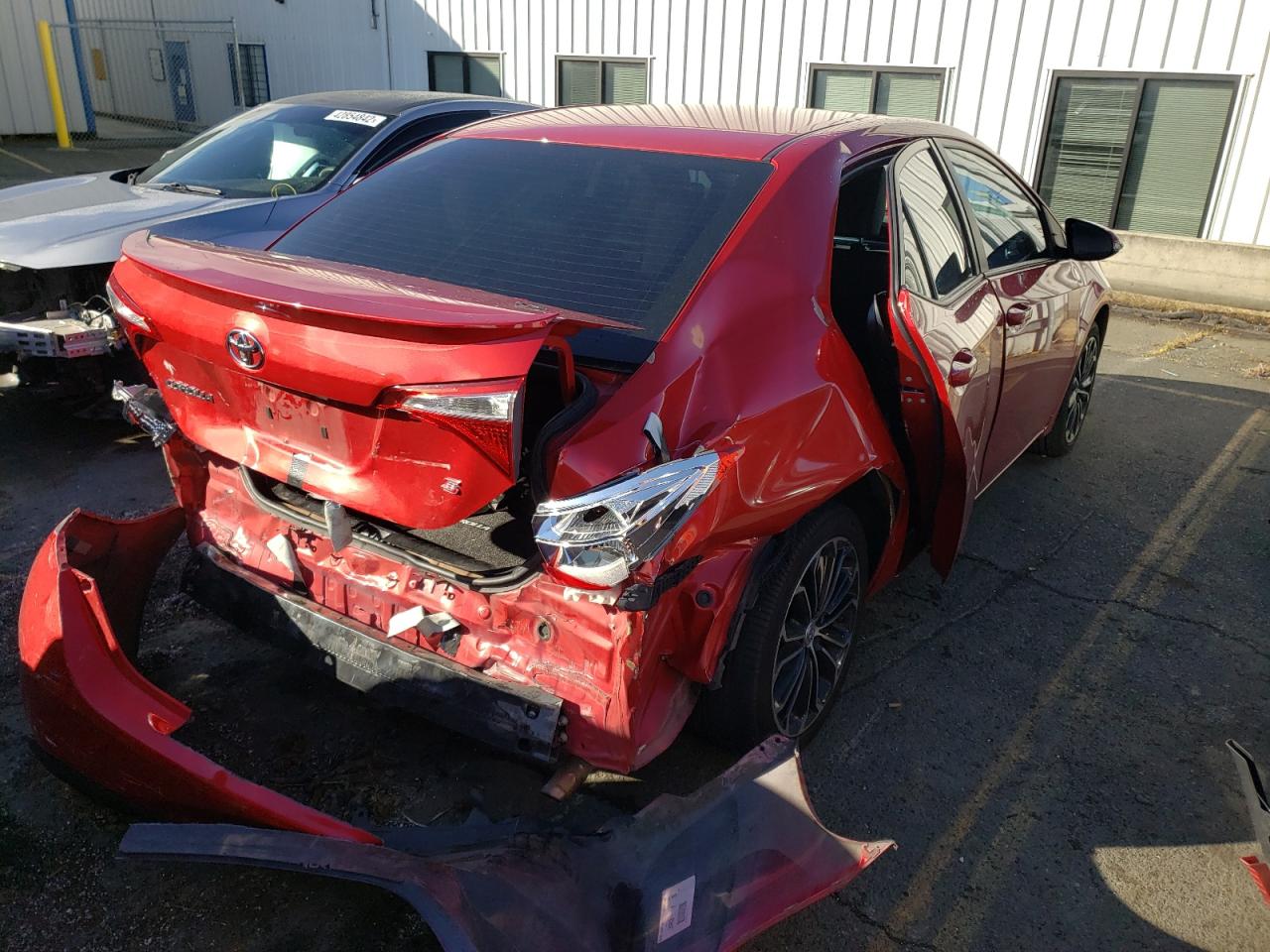 Photo 4 from auction – 2016 TOYOTA COROLLA L with VIN 5YFBURHE0GP401016