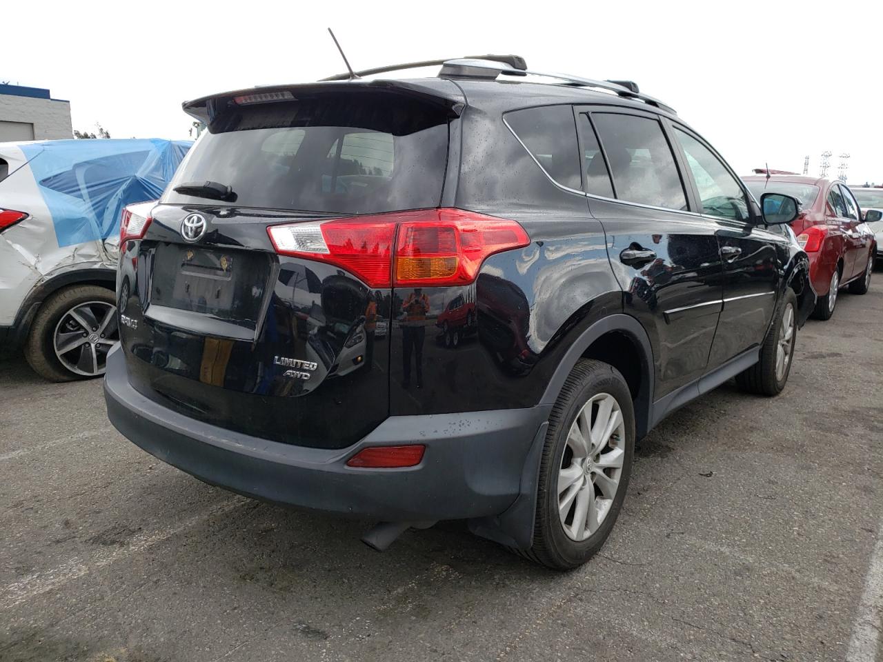 صورة رقم 4 من المزاد - 2015 TOYOTA RAV4 LIMIT مع VIN 2T3DFREV7FW381830