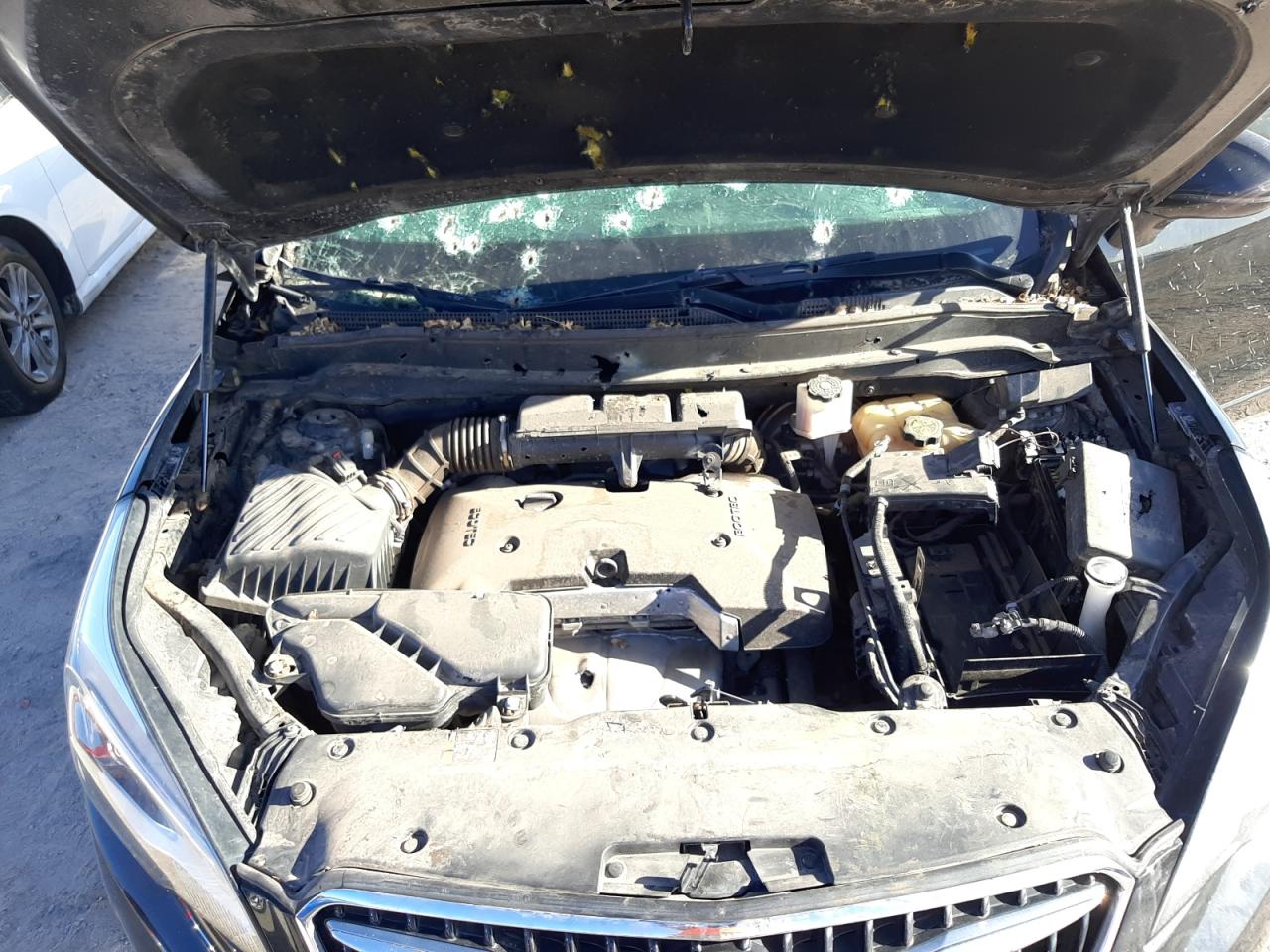 Photo 7 from auction – 2020 BUICK ENVISION E with VIN LRBFXCSA1LD141510