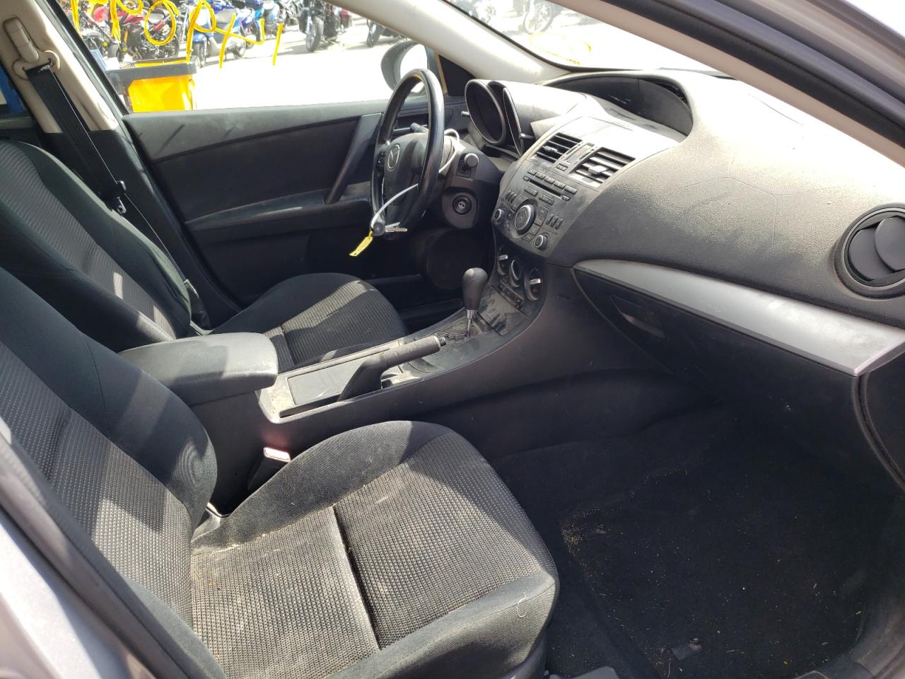 Photo 5 from auction – 2012 MAZDA 3 I with VIN JM1BL1UG1C1507260