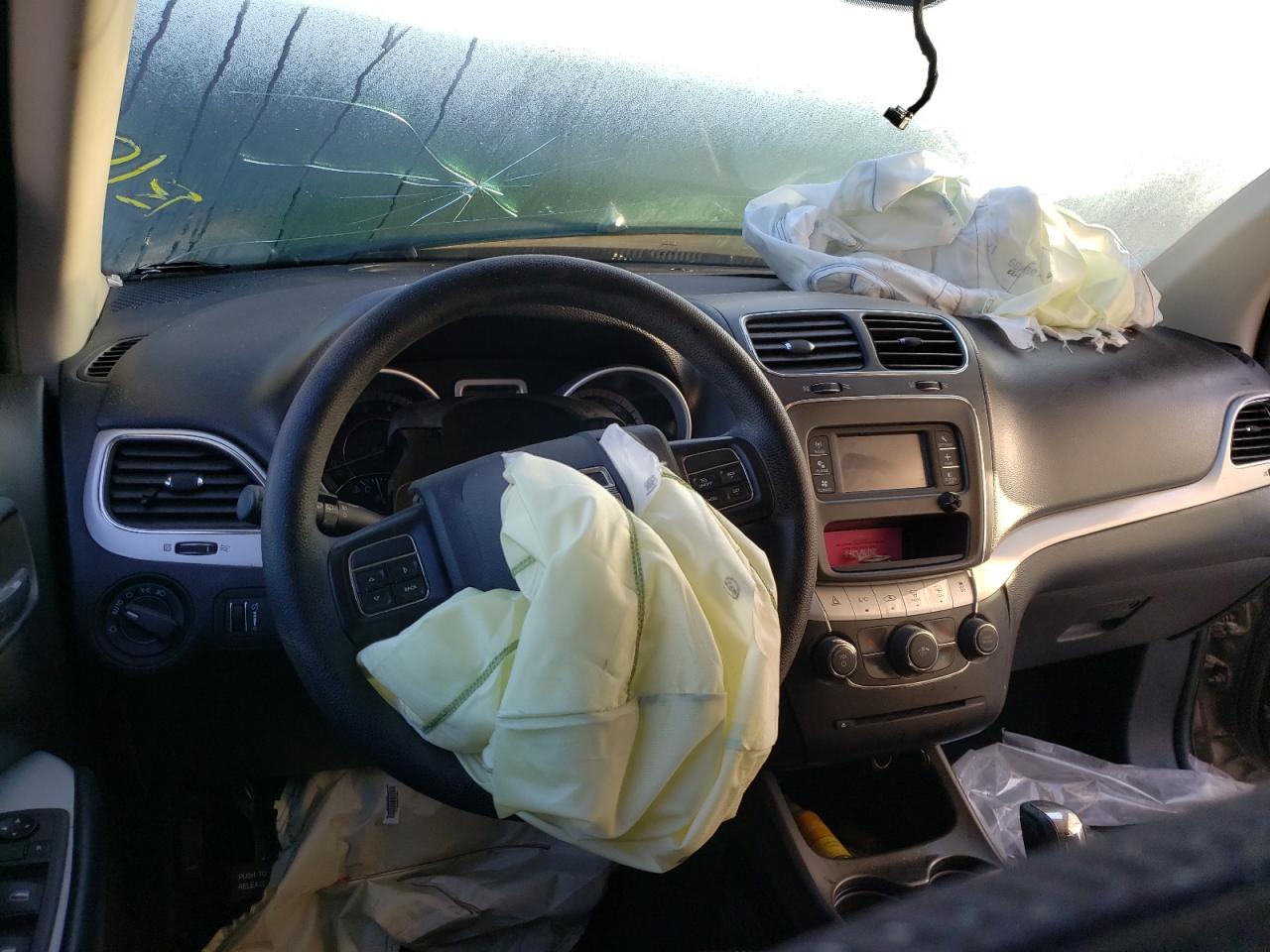 Photo 9 from auction – 2020 DODGE JOURNEY SE with VIN 3C4PDCAB4LT219314