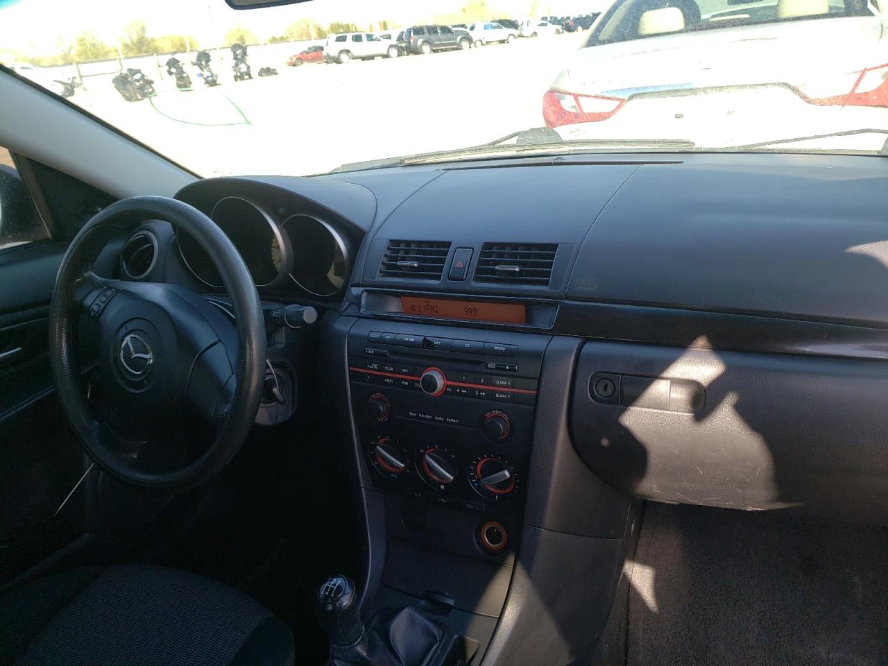 Photo 9 from auction – 2008 MAZDA 3 I with VIN JM1BK12F981776739