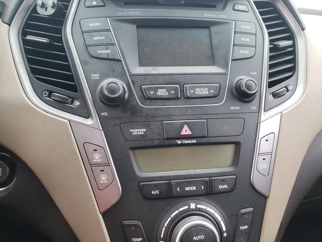 Photo 9 from auction – 2013 HYUNDAI SANTA FE S with VIN 5XYZU3LA3DG123728